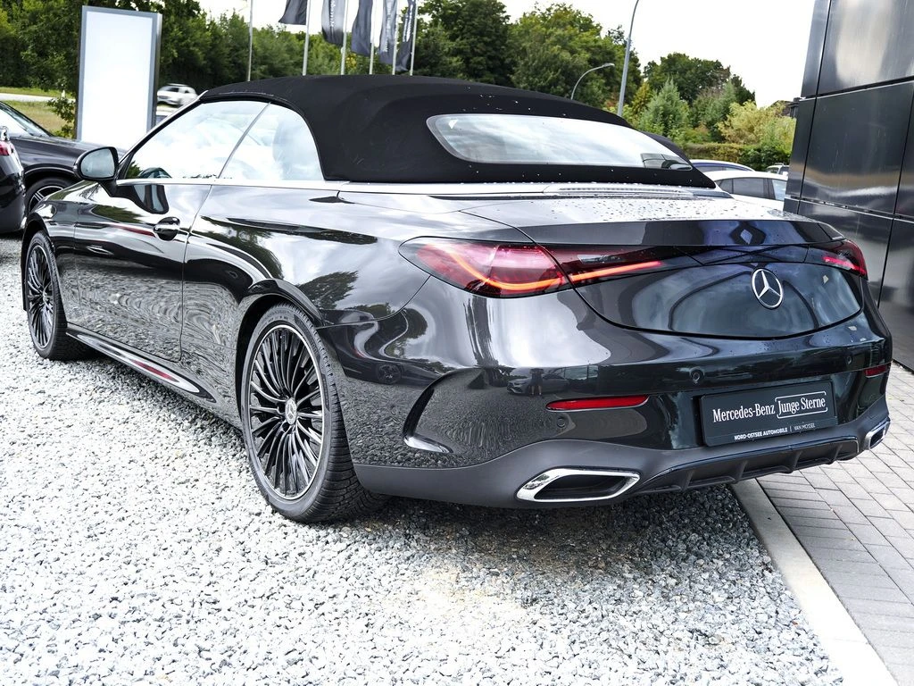 Mercedes-Benz-CLE 200-image-5