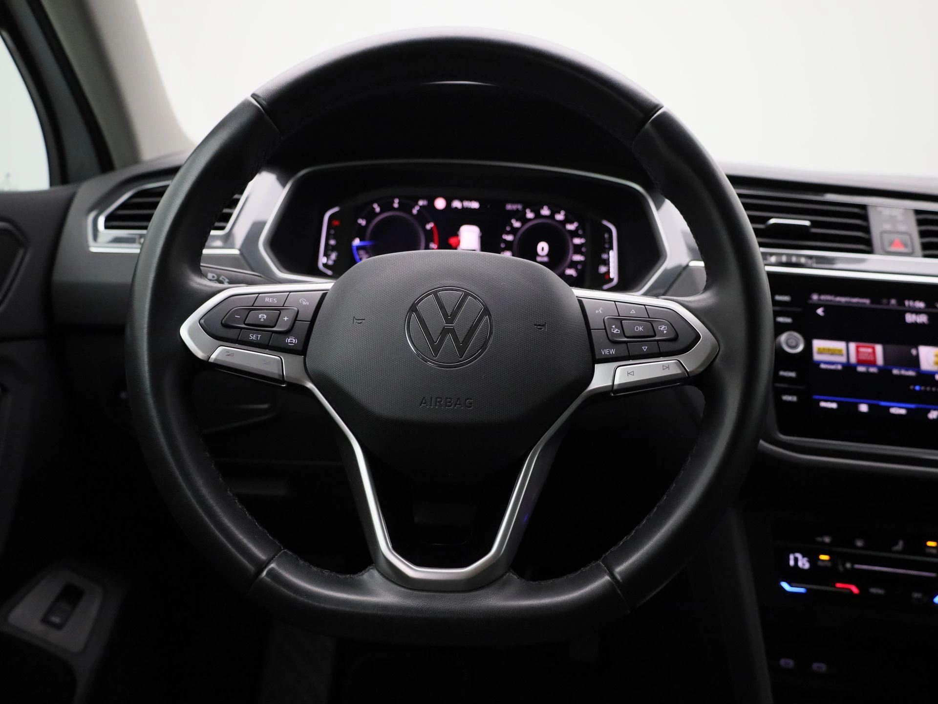 Volkswagen Tiguan 1.5 TSI Life Business