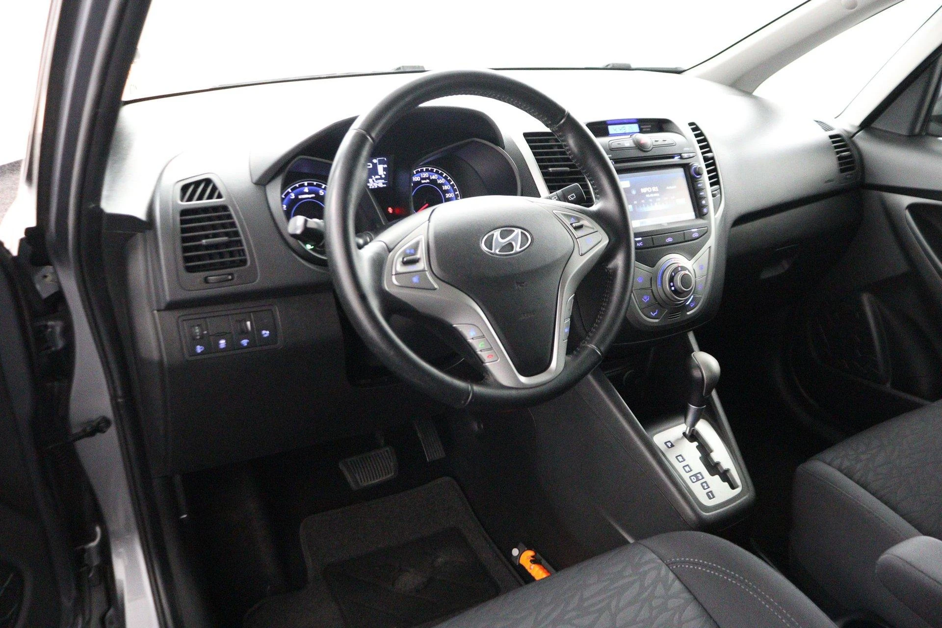 Hyundai-ix20-image-50