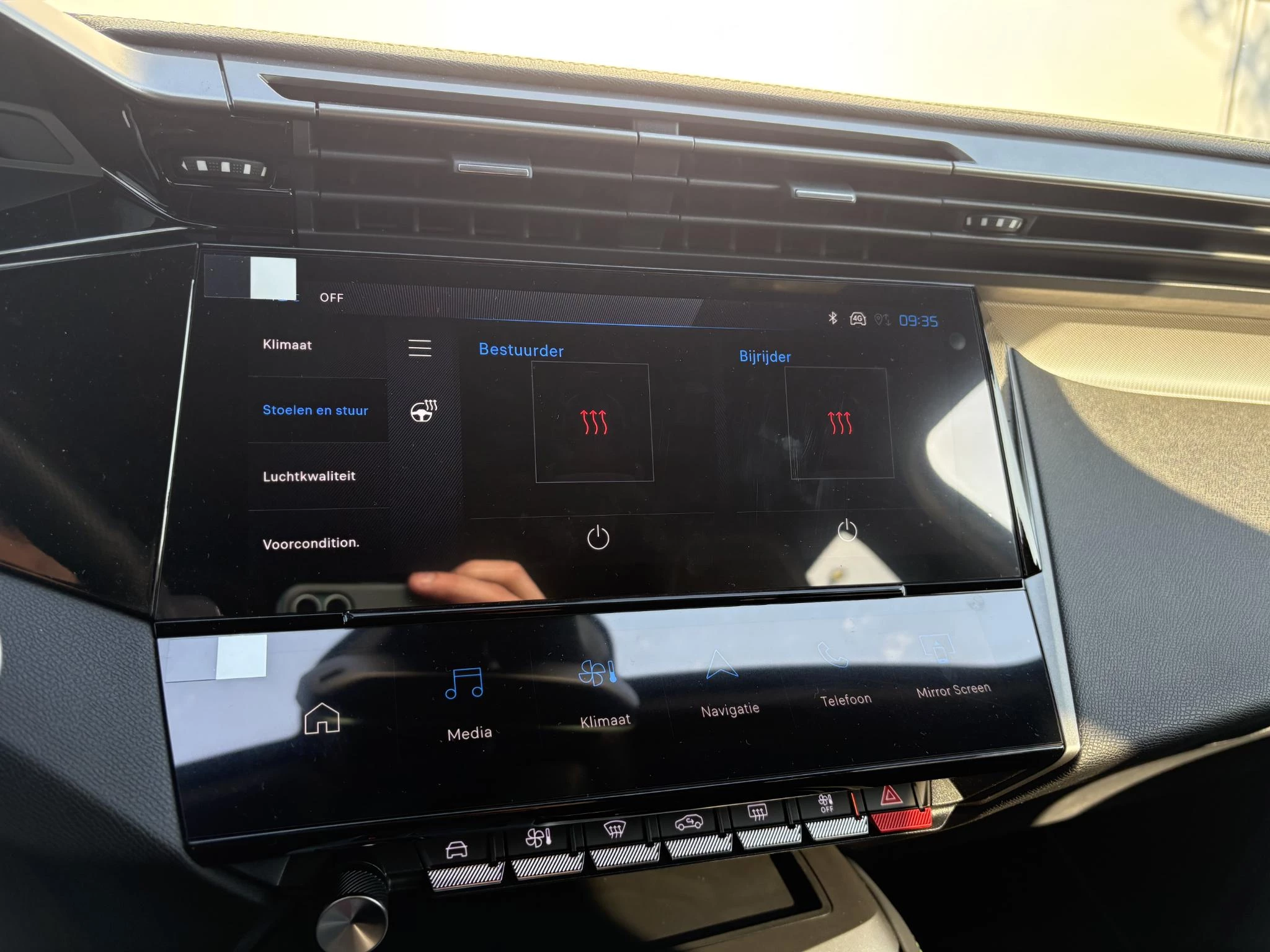 Peugeot-408-image-20