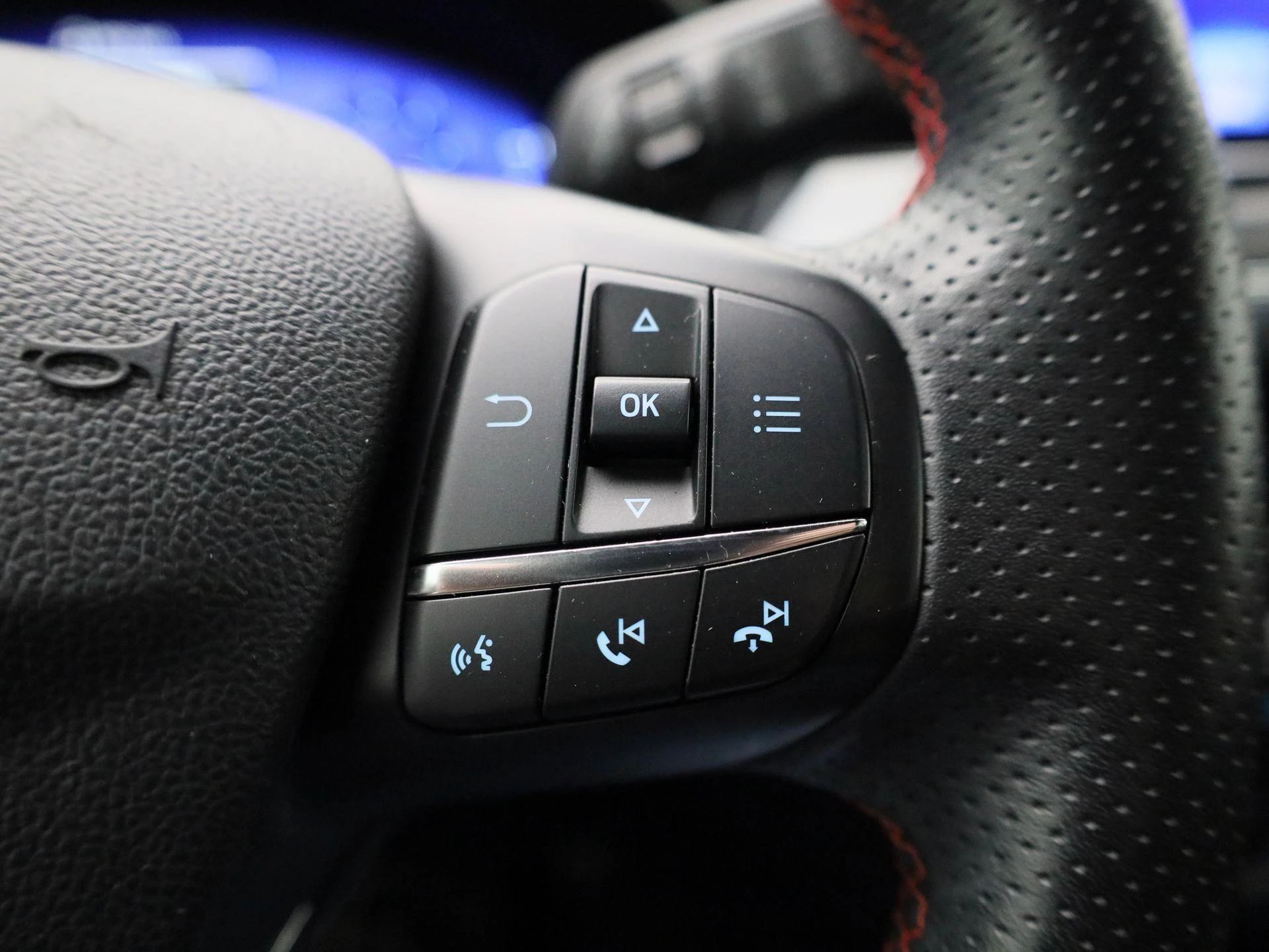 Ford Focus Wagon 1.0 EcoBoost Hybrid ST Line X Business
