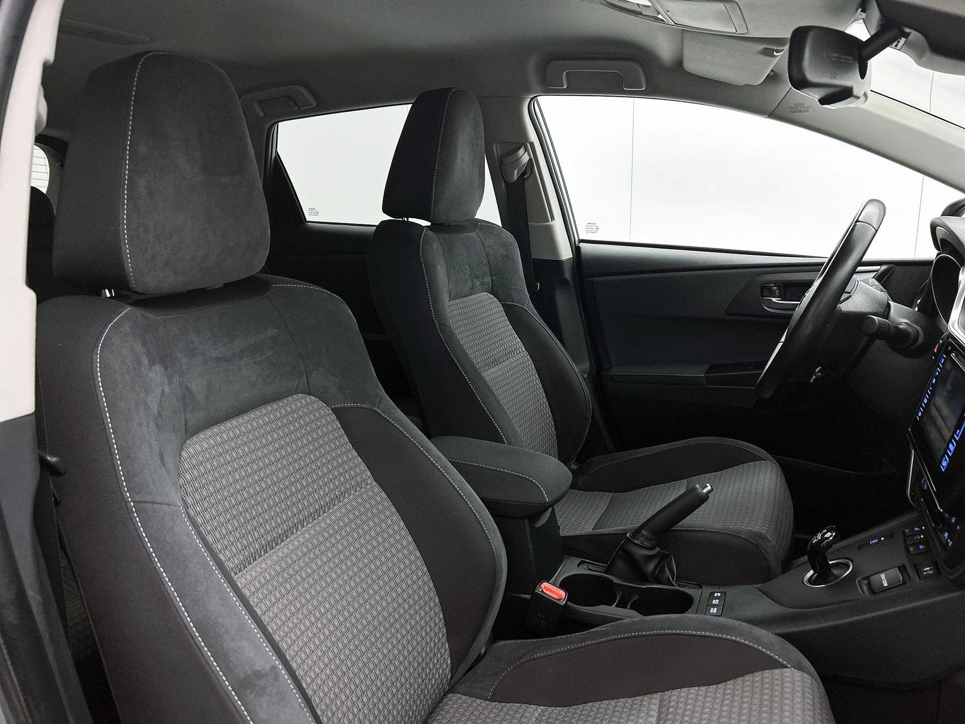 Toyota-Auris-image-32