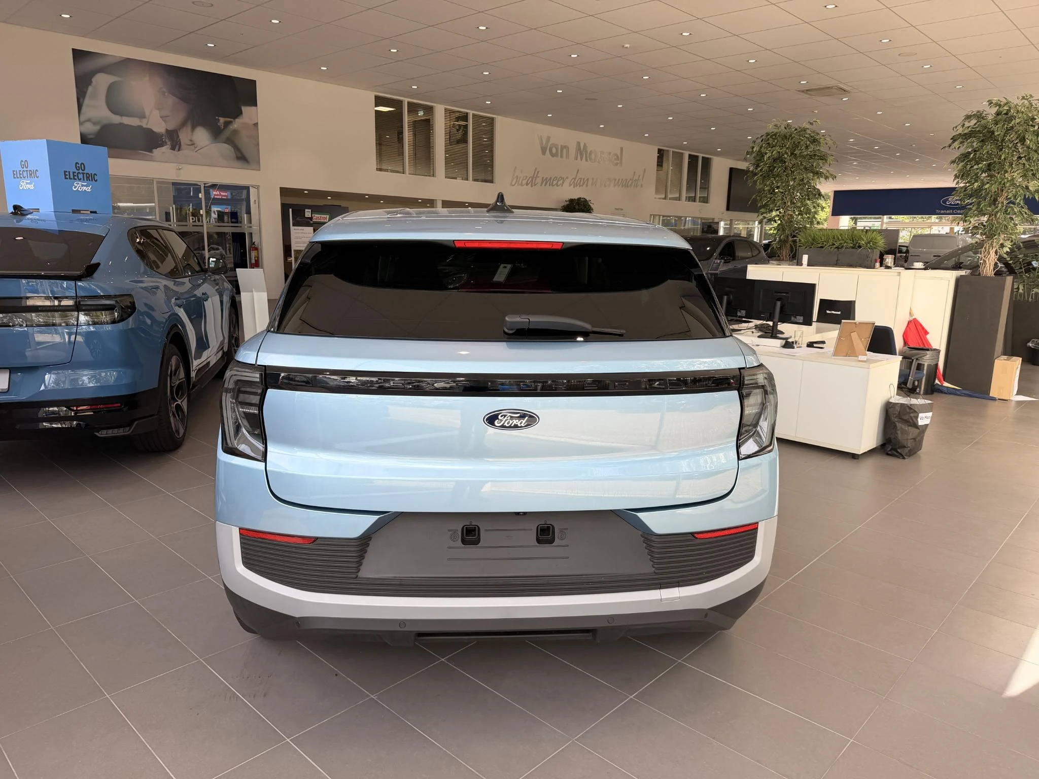 Ford-Explorer-image-2