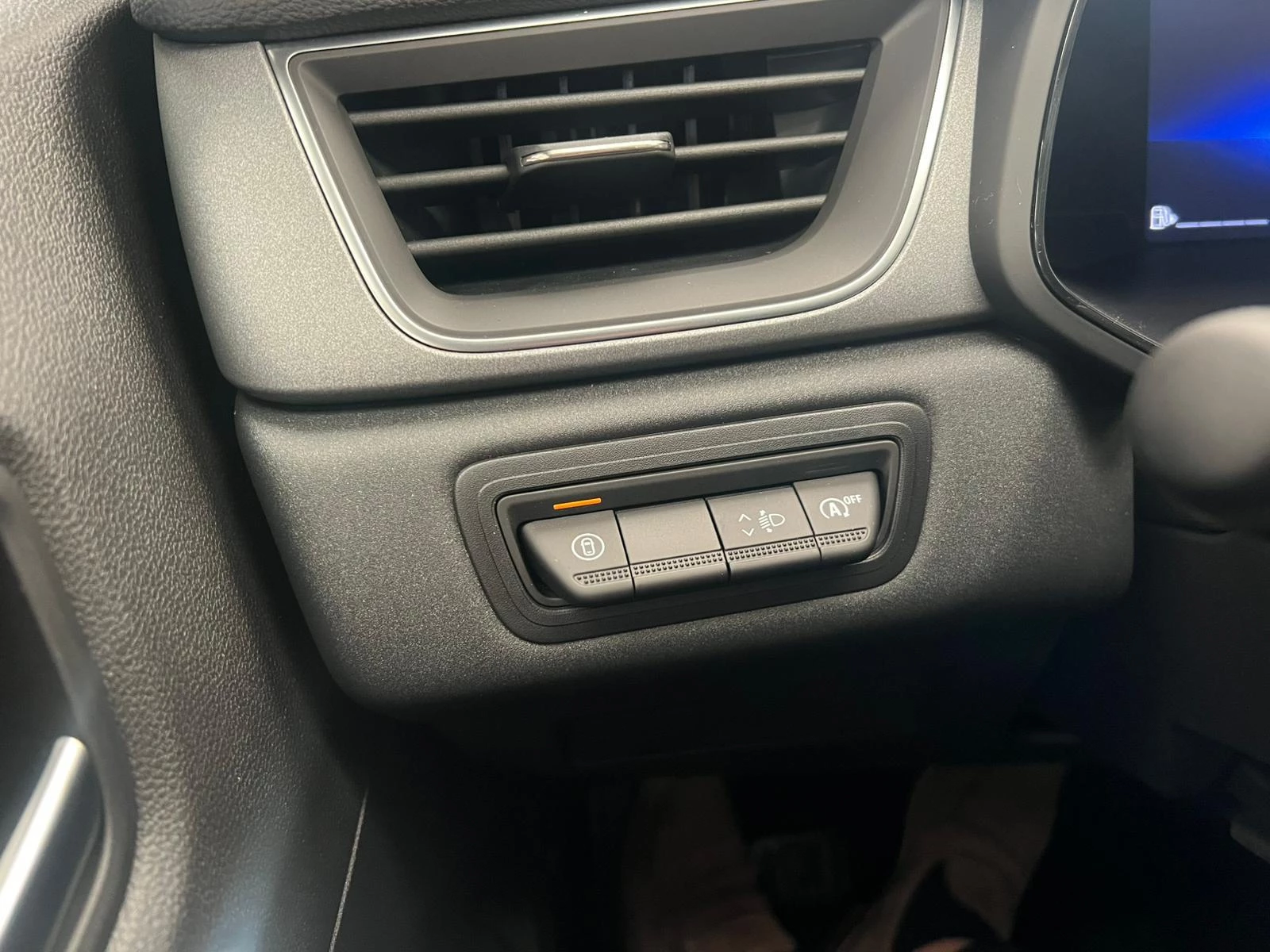 Renault-Captur-image-17