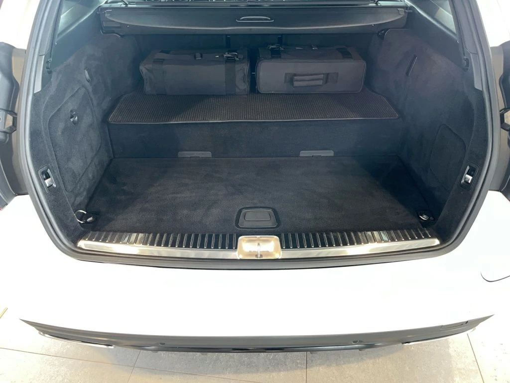 Mercedes-Benz-C-Klasse 300 e-image-13