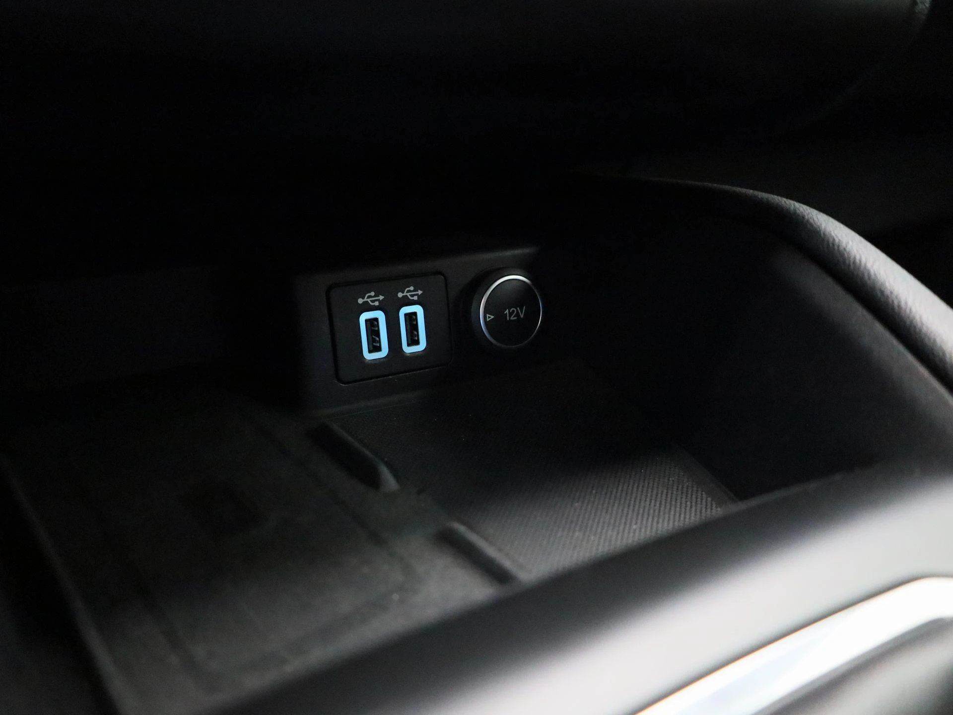 Ford-Kuga-image-23