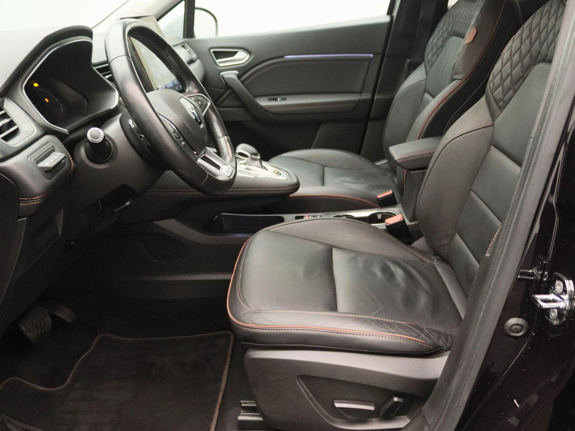 Renault-Captur-image-11