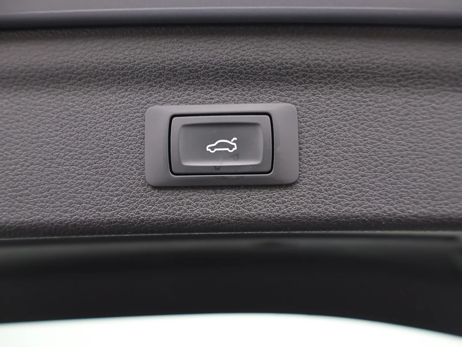 Audi-Q3-image-16