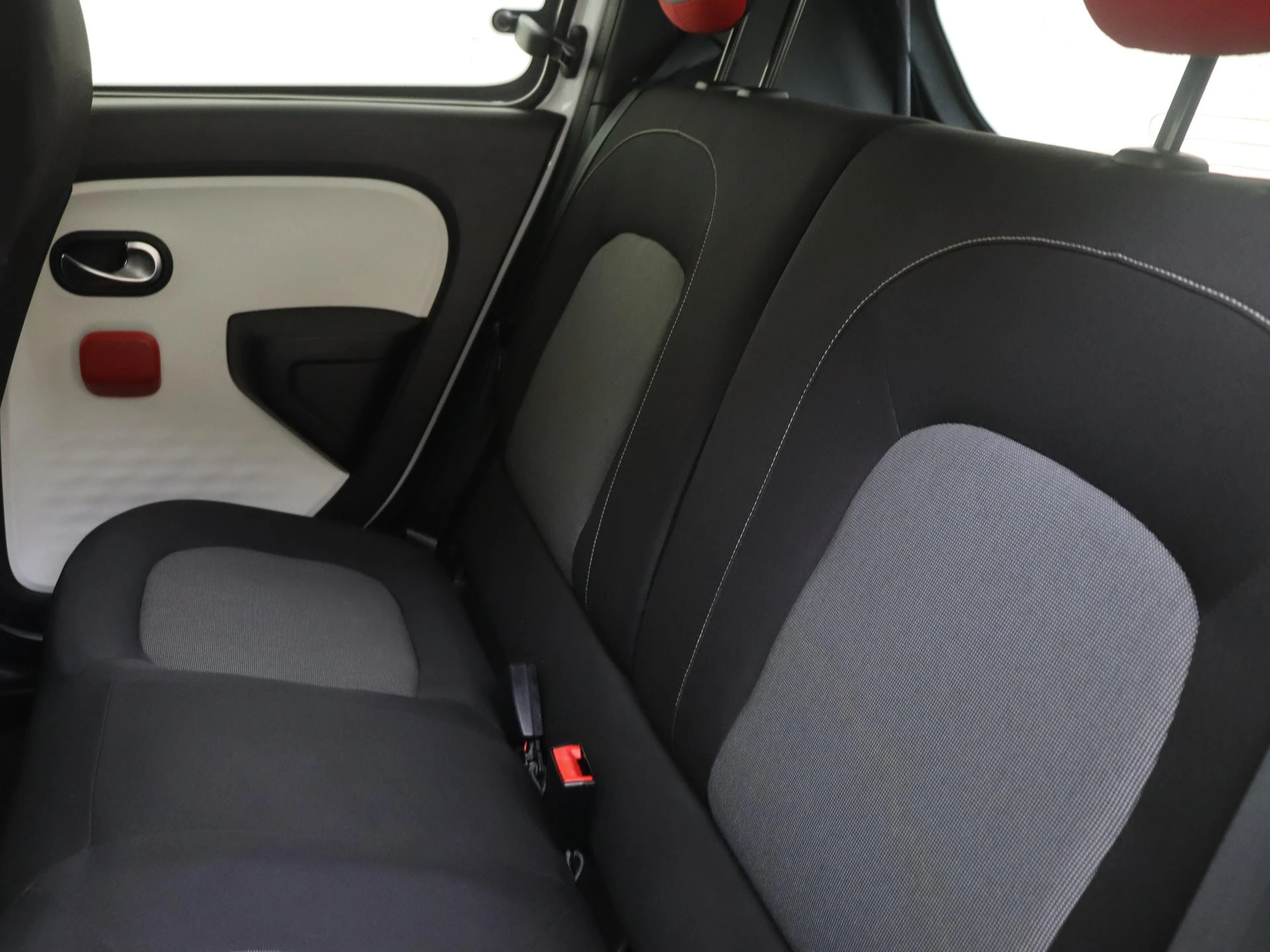 Renault-Twingo-image-15