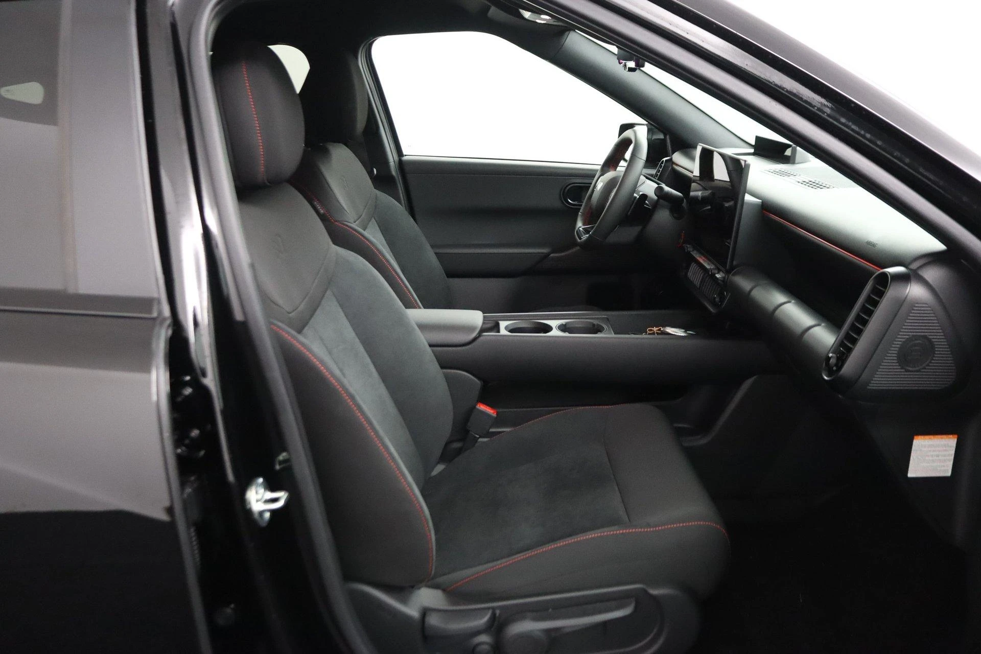 Hyundai-IONIQ 3-image-18