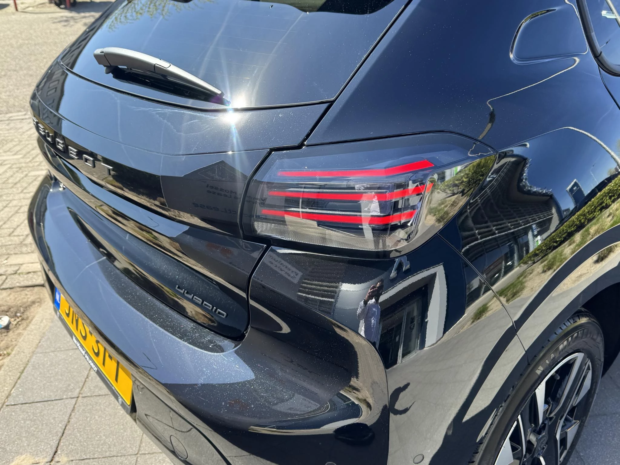 Peugeot-208-image-10