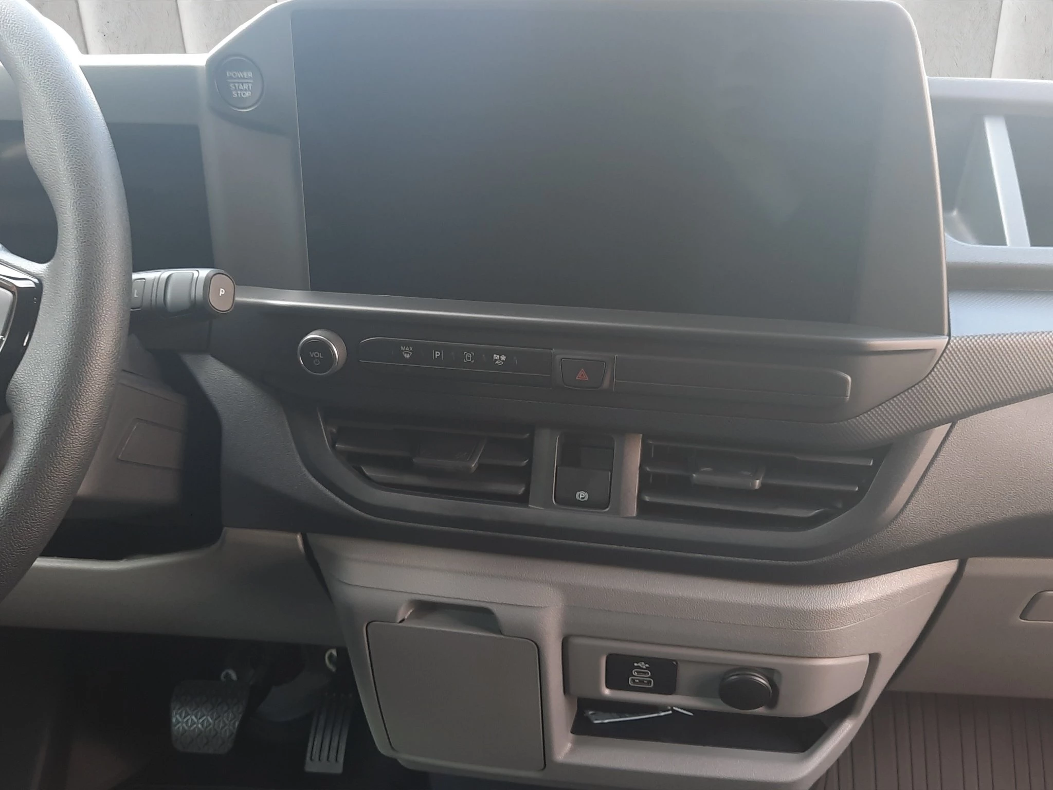 Ford-Transit Custom-image-13