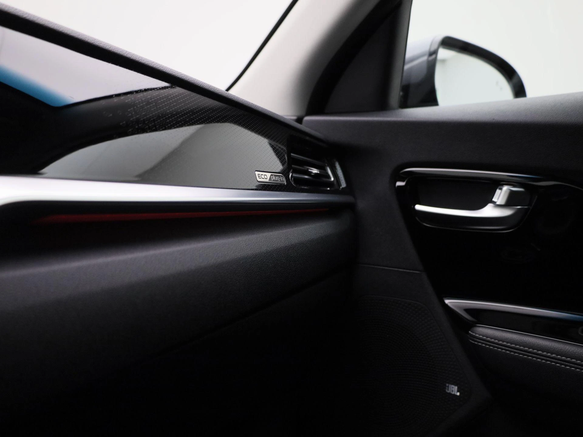 Kia-Niro-image-28