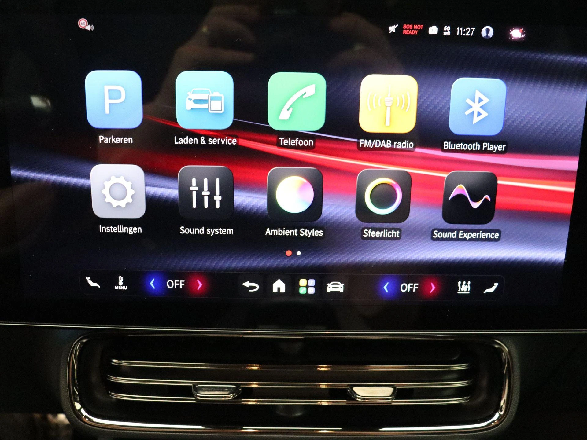 Mercedes-Benz-CLA-image-16