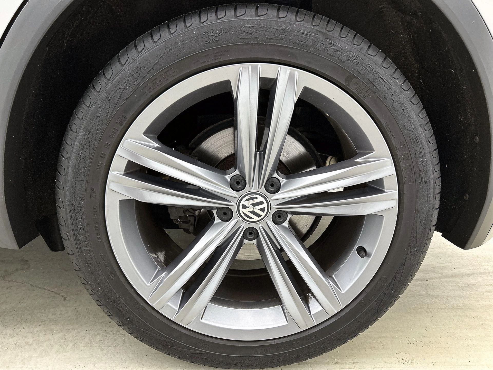 Volkswagen-Tiguan-image-50