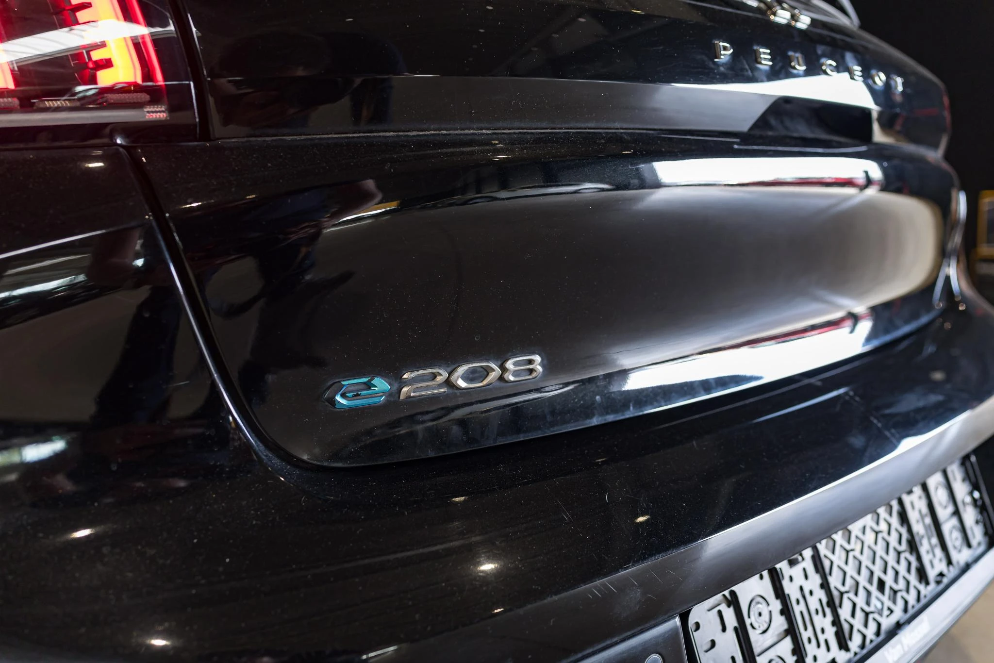 Peugeot-e-208-image-6