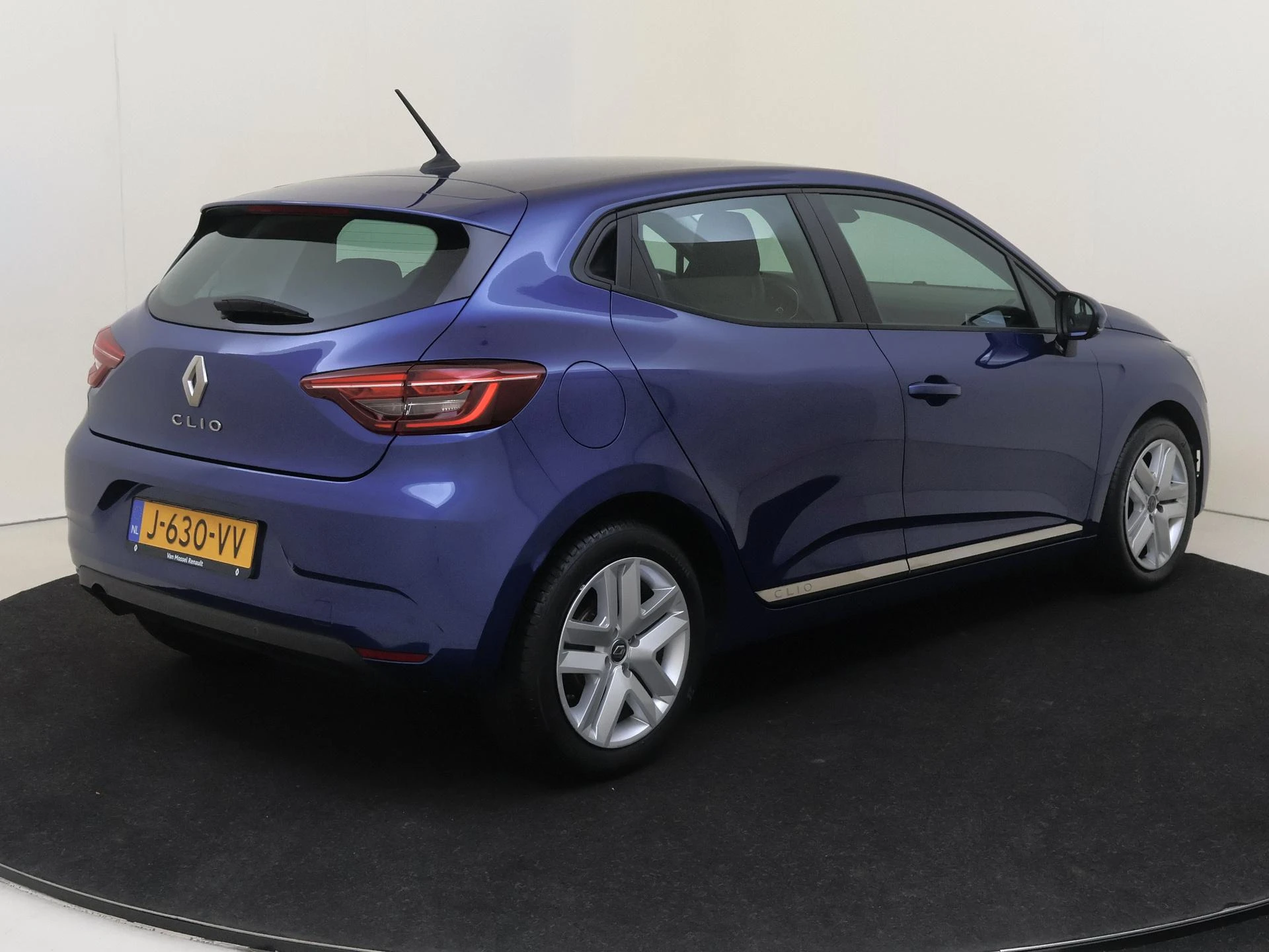 Renault-Clio-image-3