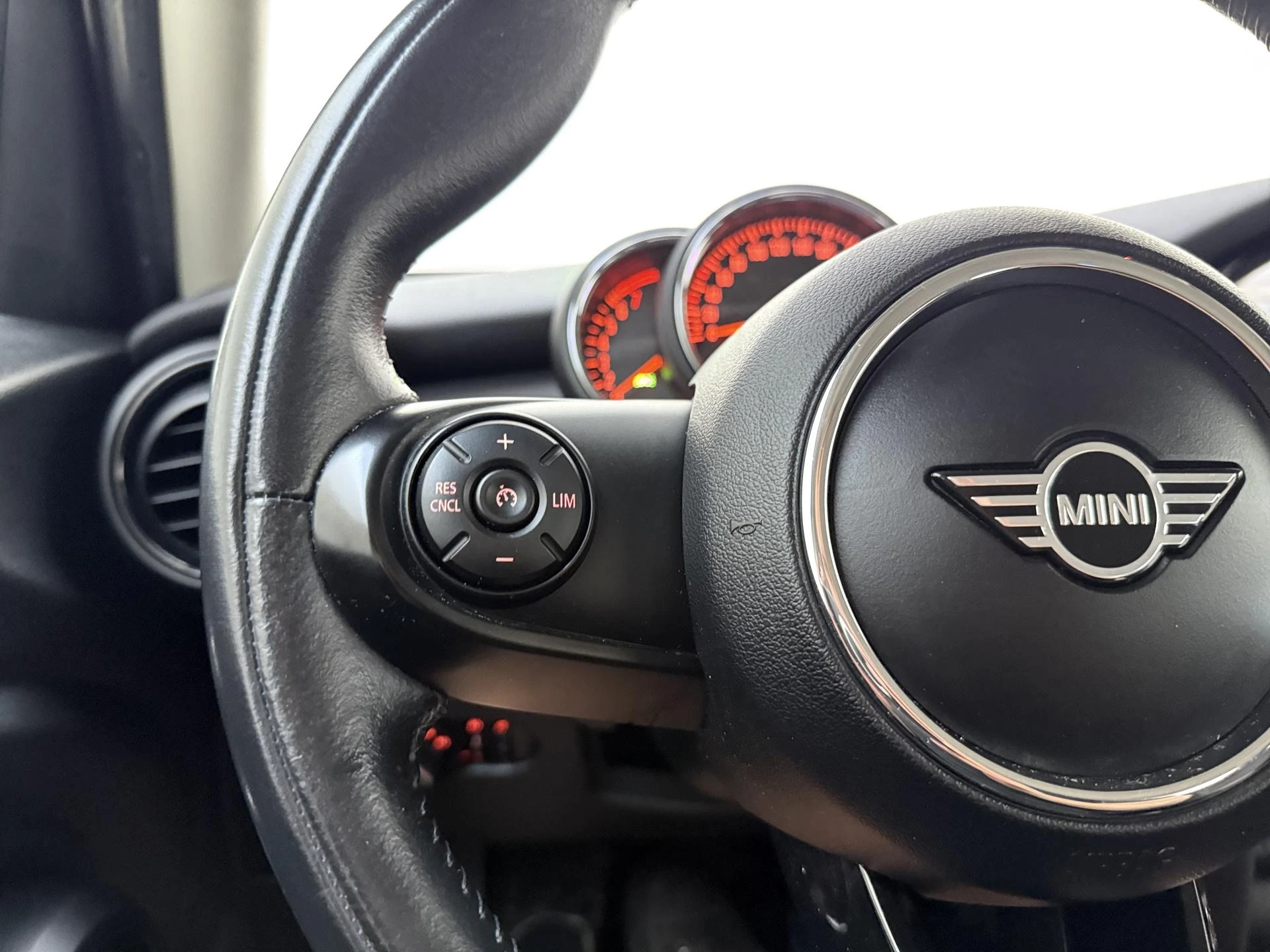 MINI 5-deurs 1.5 One Business Edition