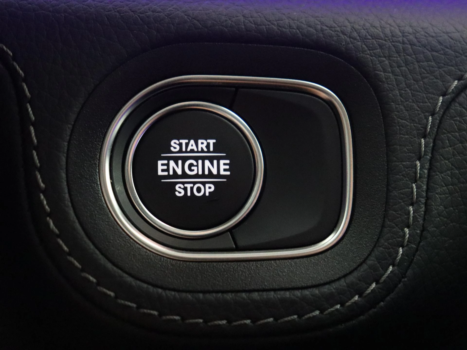 Mercedes-Benz-GLE-image-22