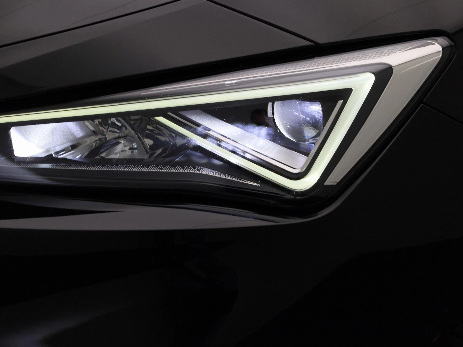 SEAT-Leon-image-12