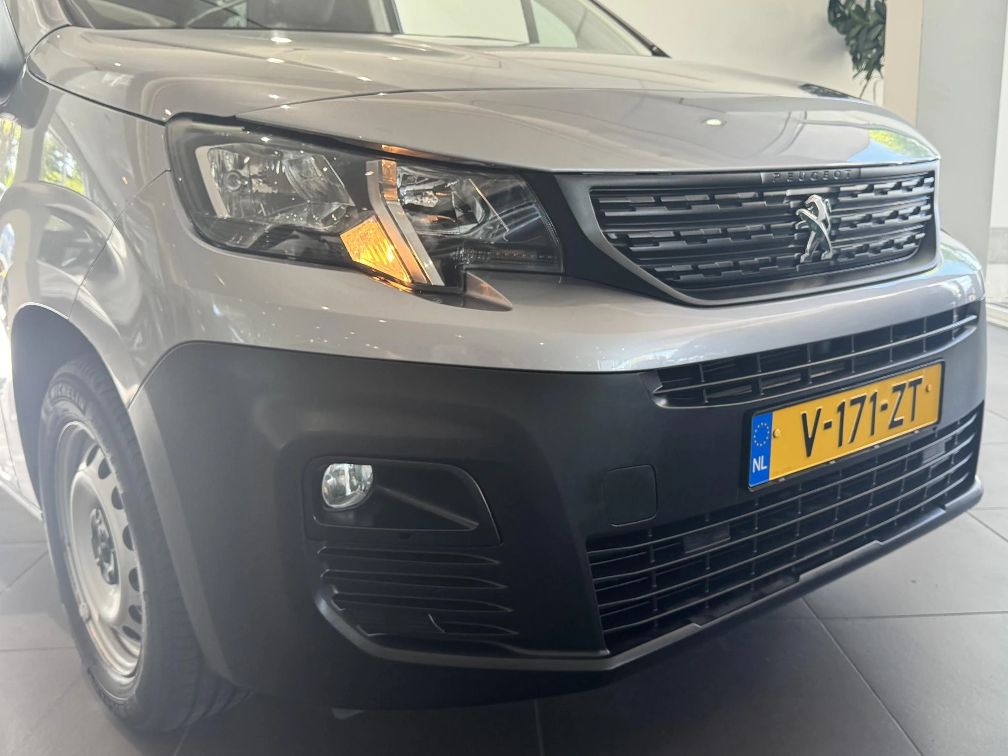 Peugeot-Partner-image-12