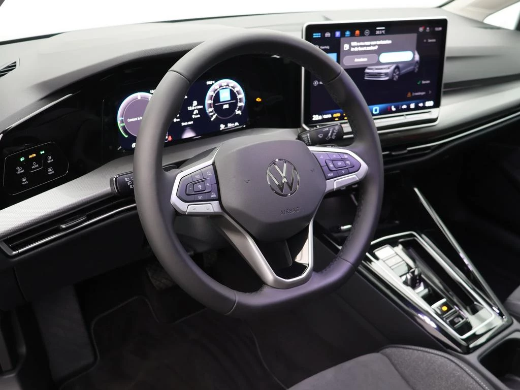 Volkswagen Golf VIII eHybrid Golf Style Business Premium 1.5 TSI eHybrid 204PK AUTOMAAT * DEMO *
