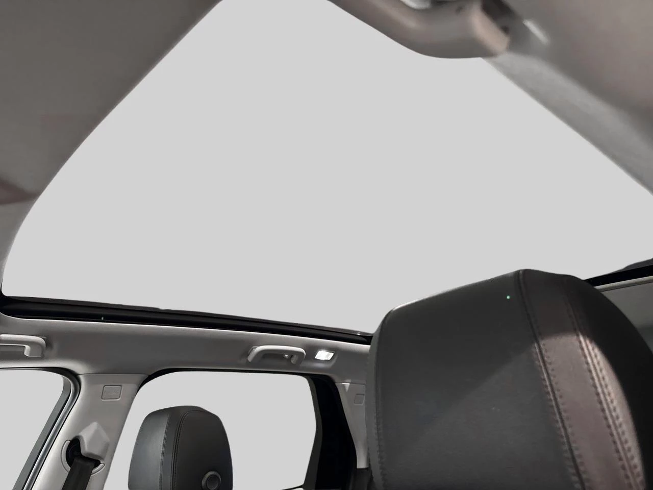 Land Rover-Discovery Sport-image-14