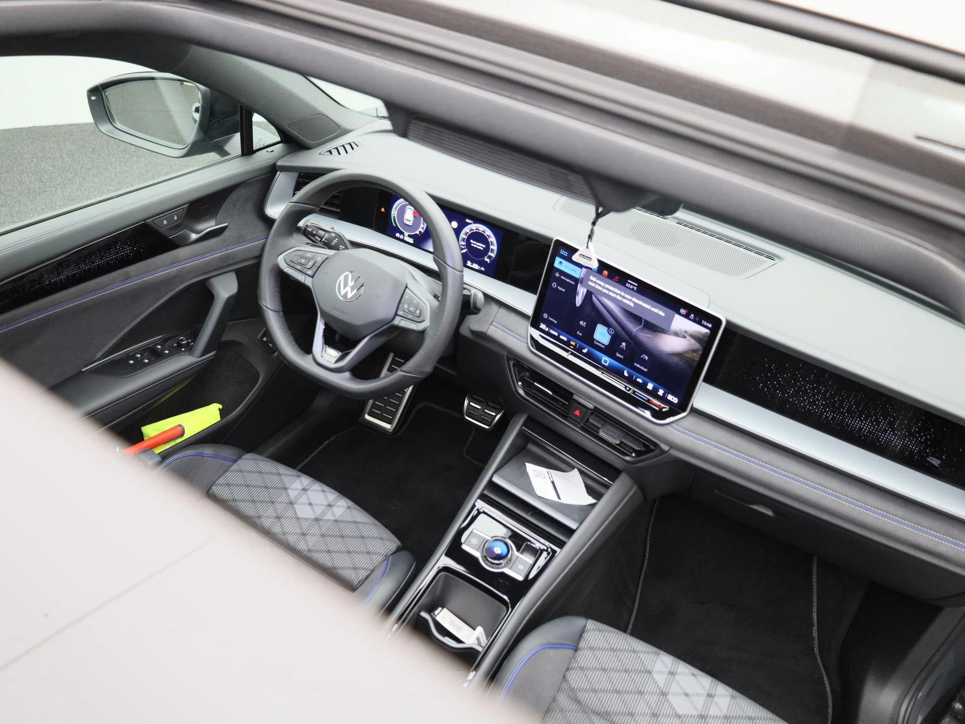Volkswagen Tayron 1.5 eHybrid R-Line Edition 204 PK|