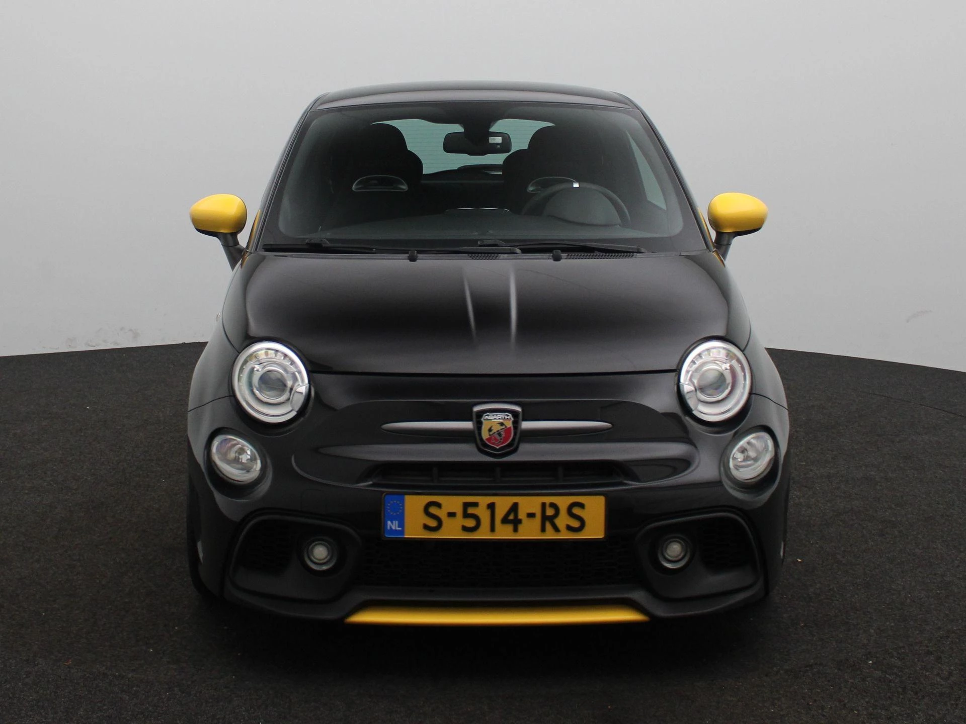 Abarth-595-image-3