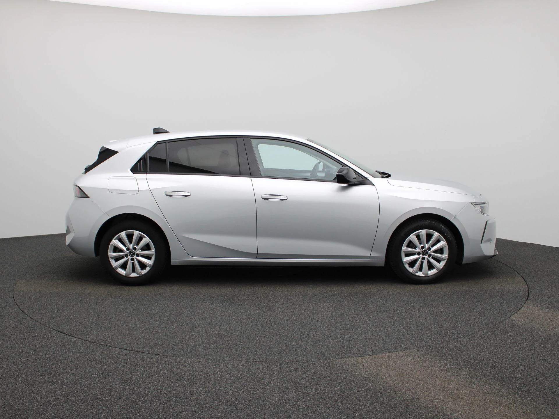 Opel-Astra-image-5