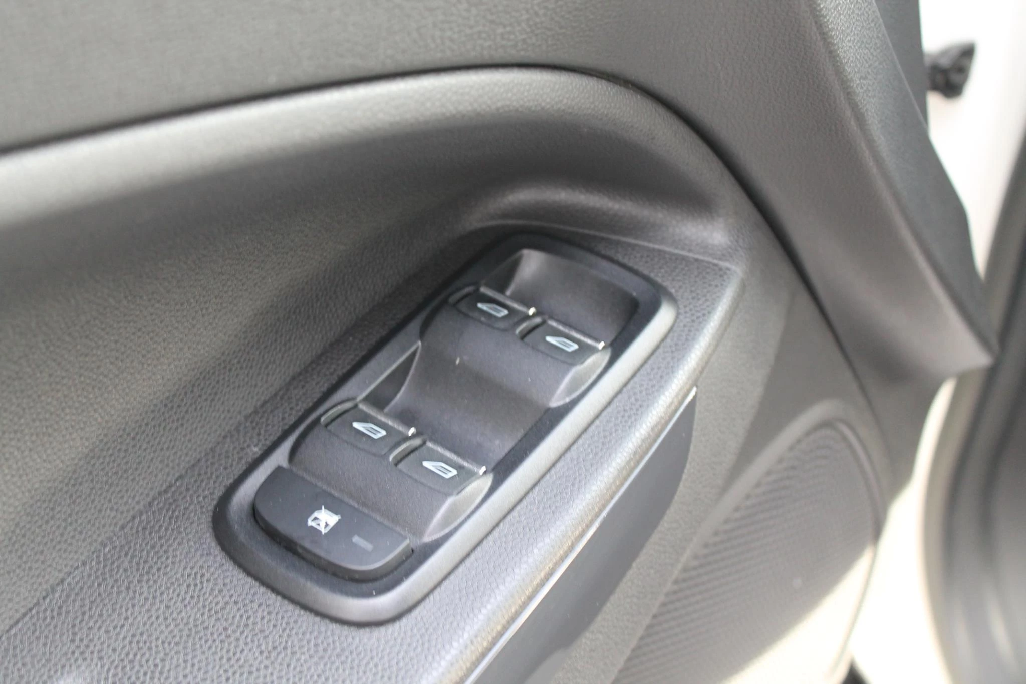 Ford-EcoSport-image-16