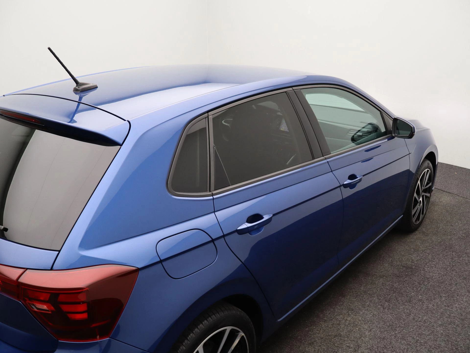 Volkswagen-Polo-image-39