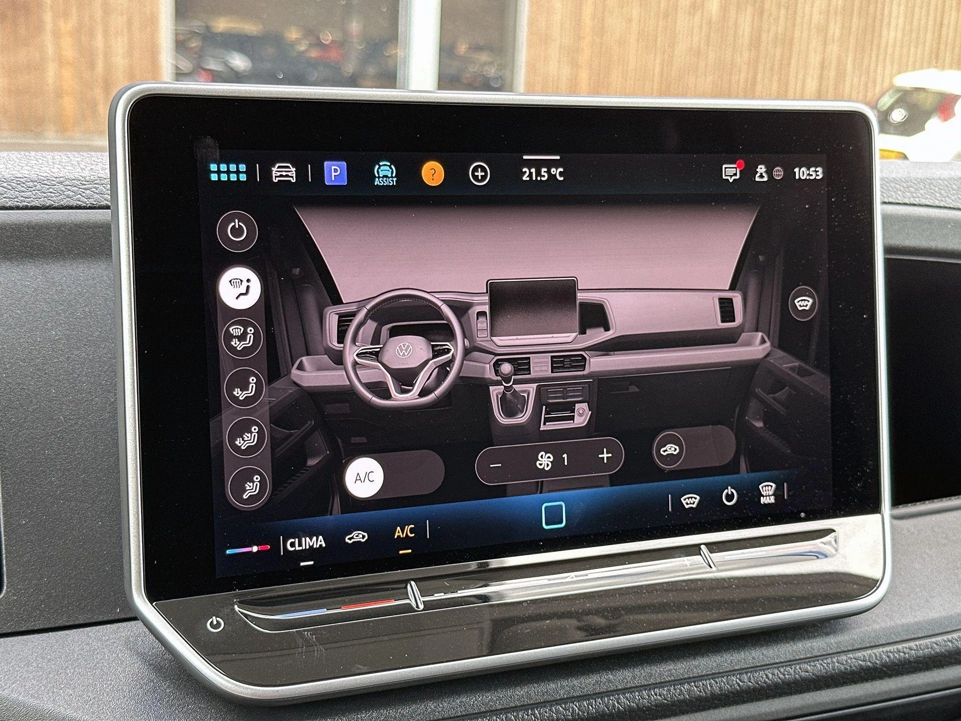 Volkswagen-Crafter-image-11