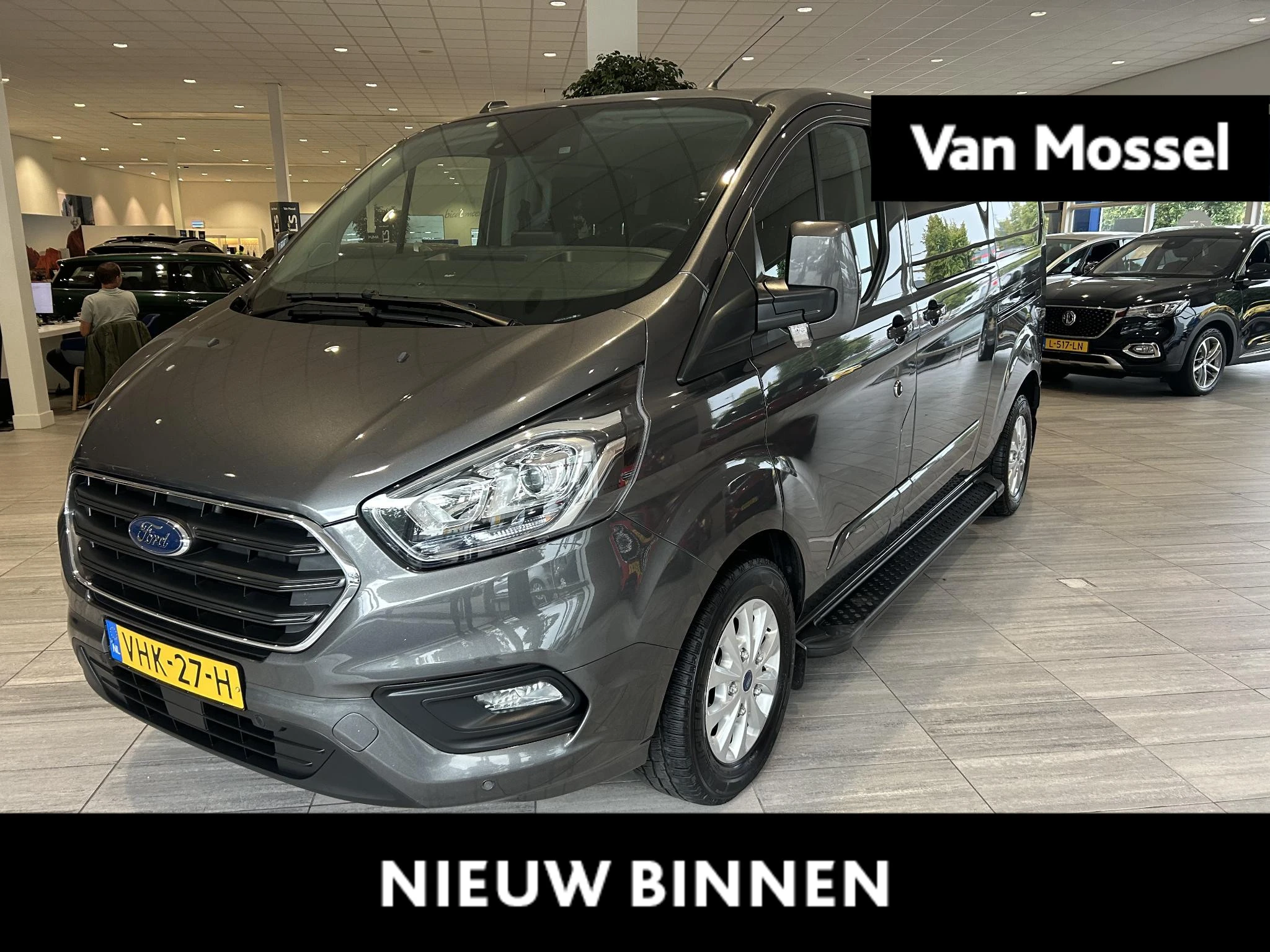 Ford-Transit Custom-image-0