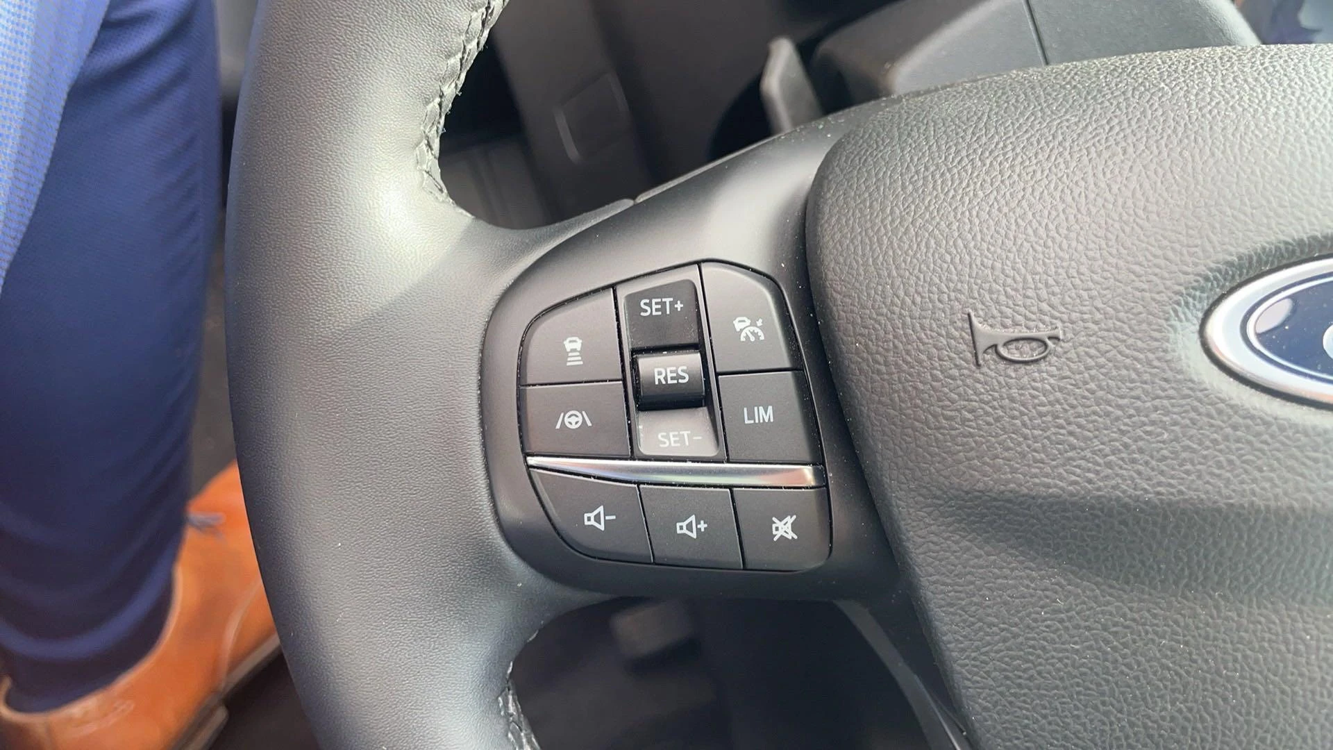 Ford-Kuga-image-5