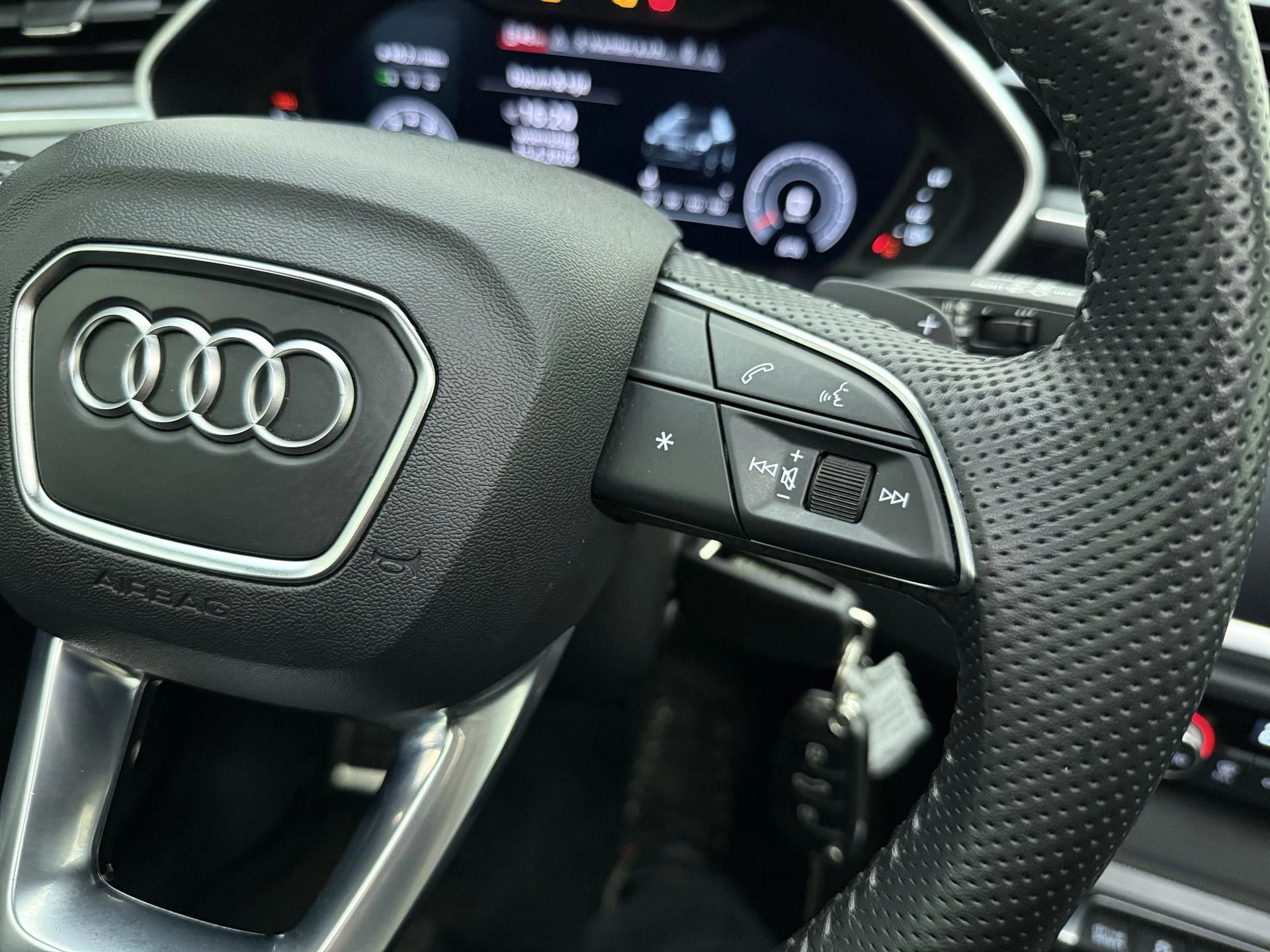 Audi-Q3-image-19