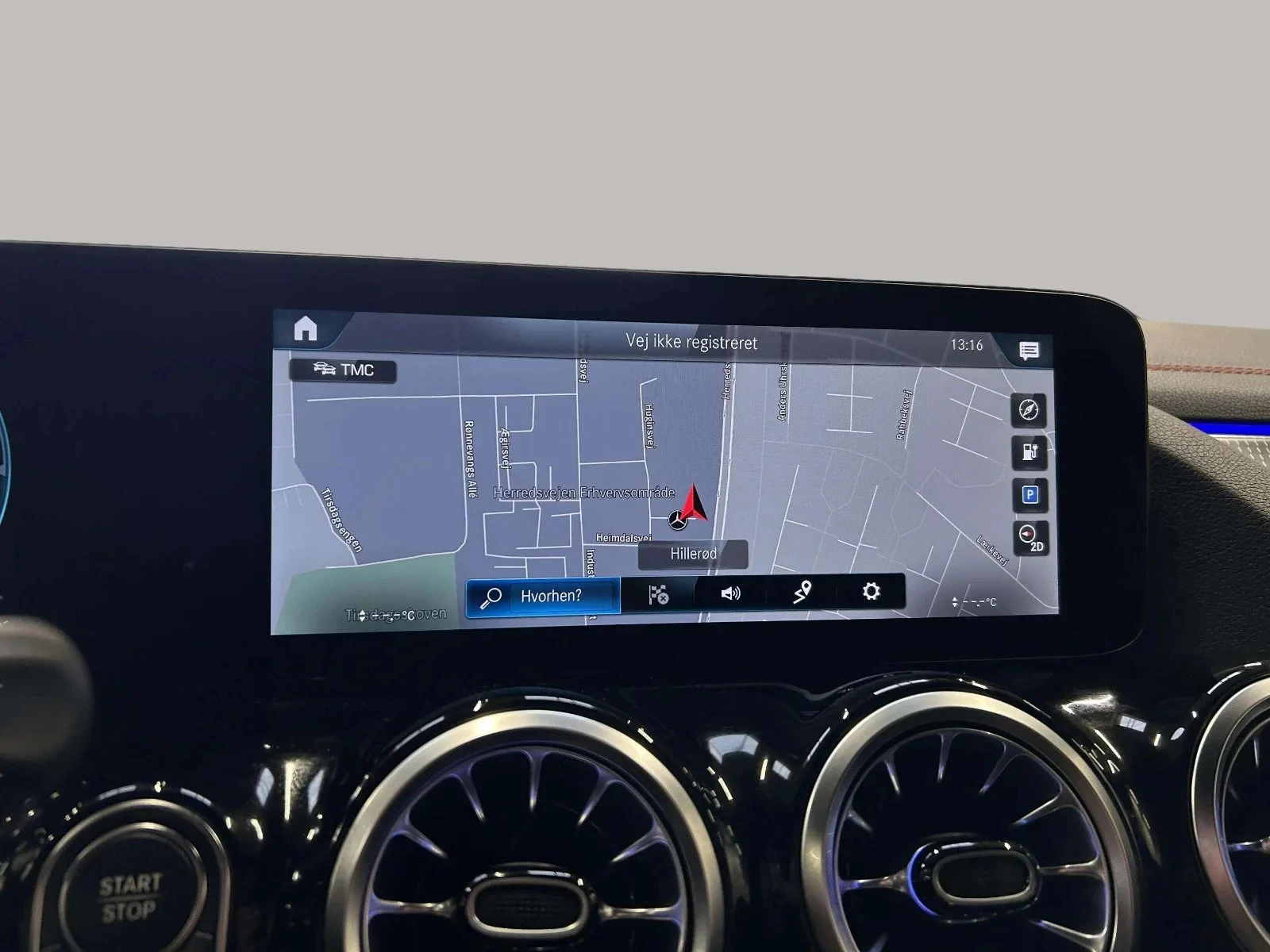 Mercedes-Benz-EQA-image-17