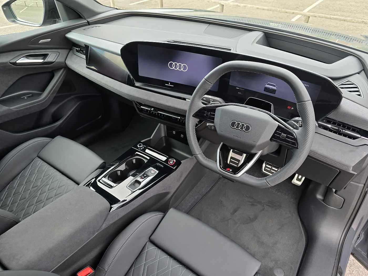 Audi-SQ6 e-tron-image-5