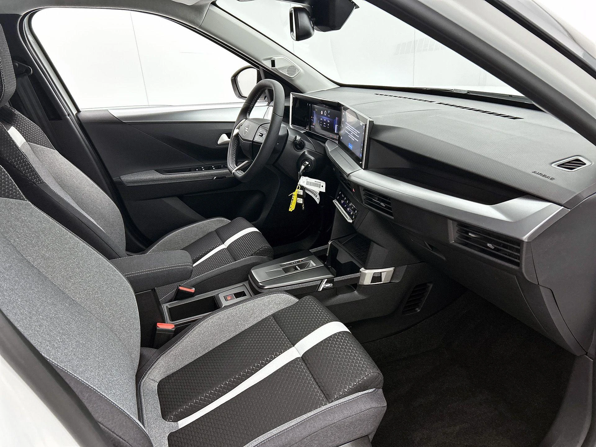 Opel-Frontera-image-20