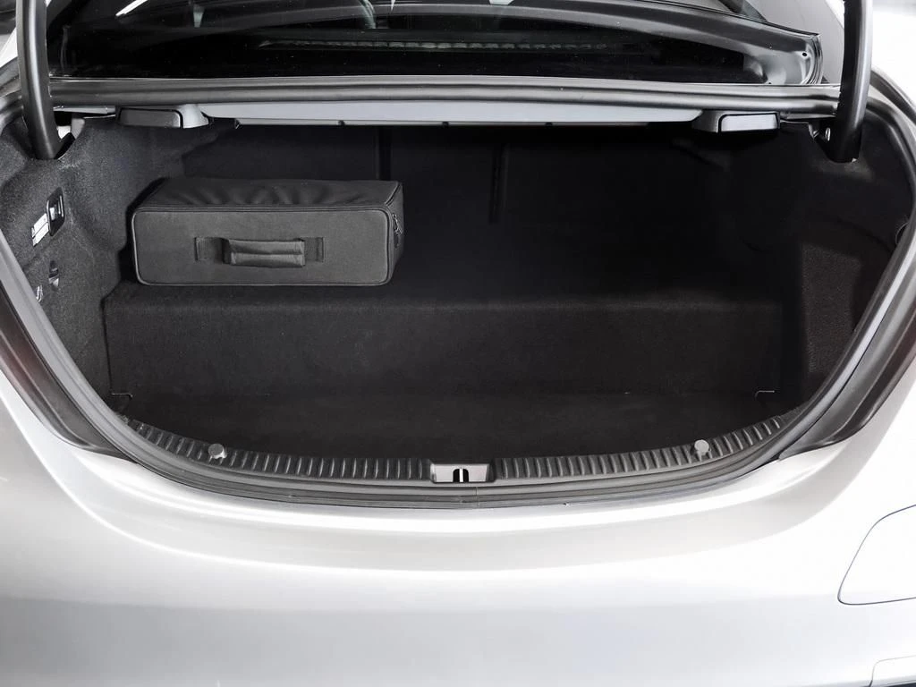 Mercedes-Benz-C-Klasse 300 de-image-15