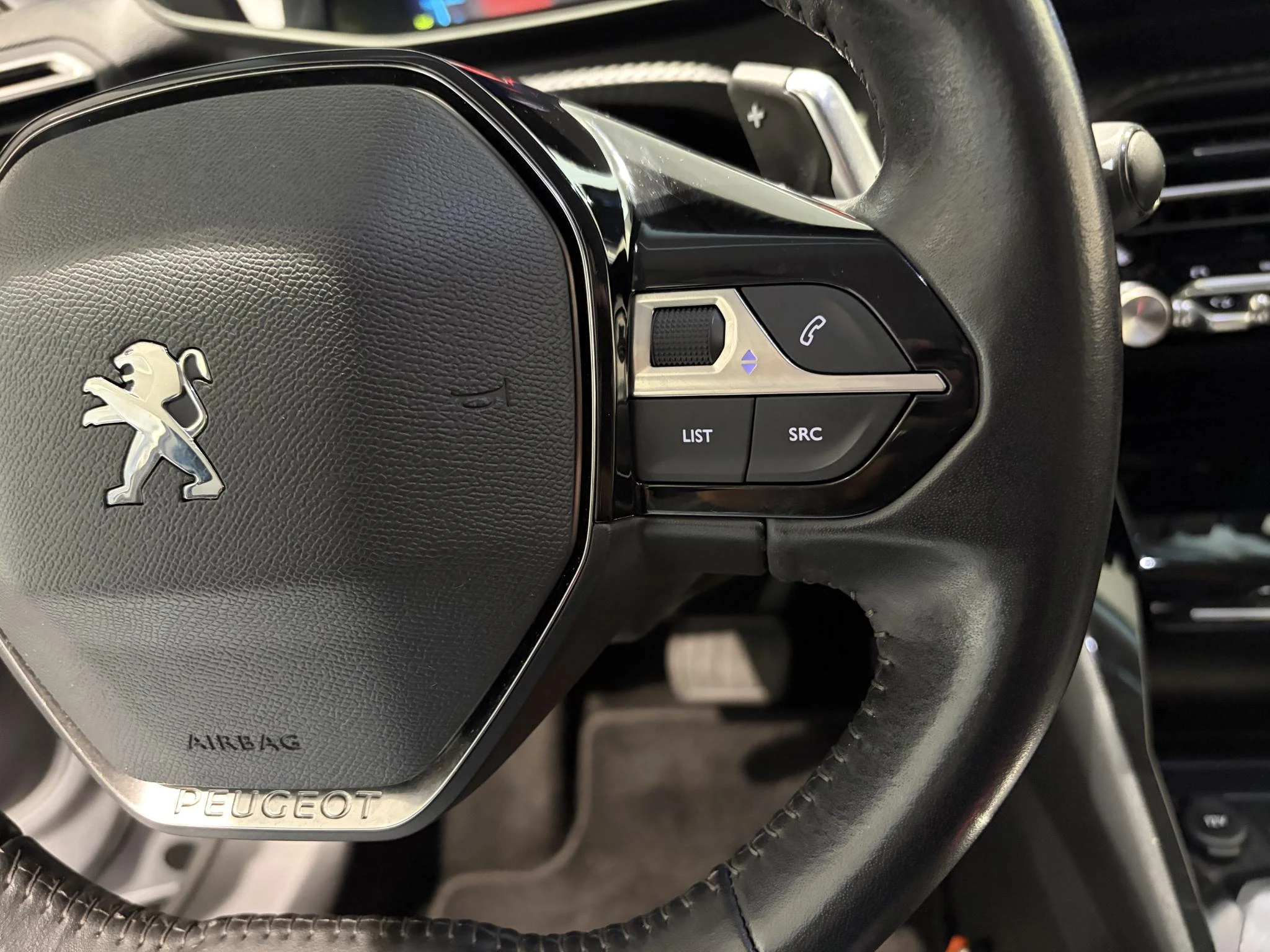 Peugeot-2008-image-12
