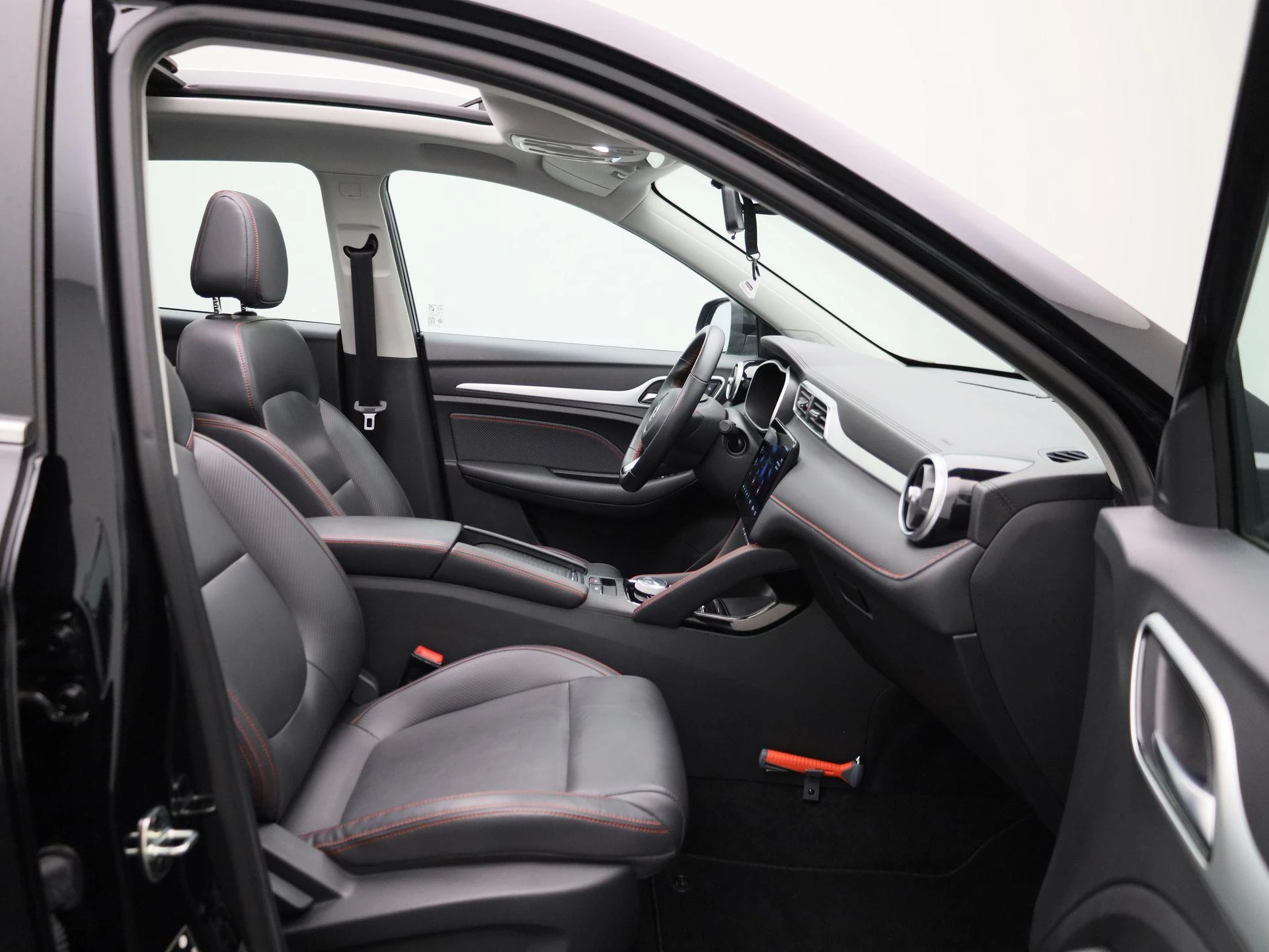 MG-ZS EV-image-36