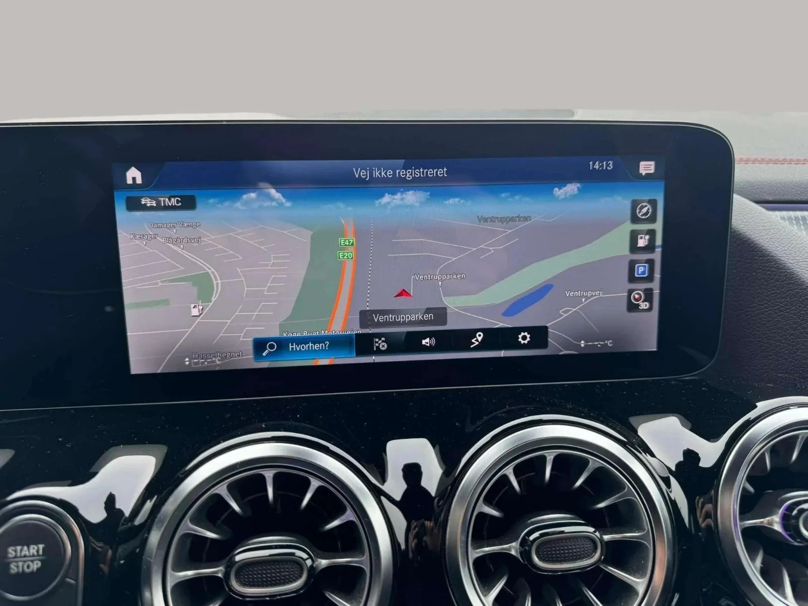 Mercedes-Benz-EQA-image-11