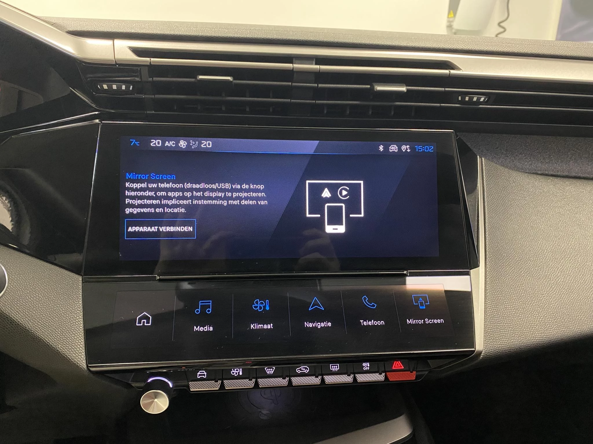 Peugeot-308-image-13