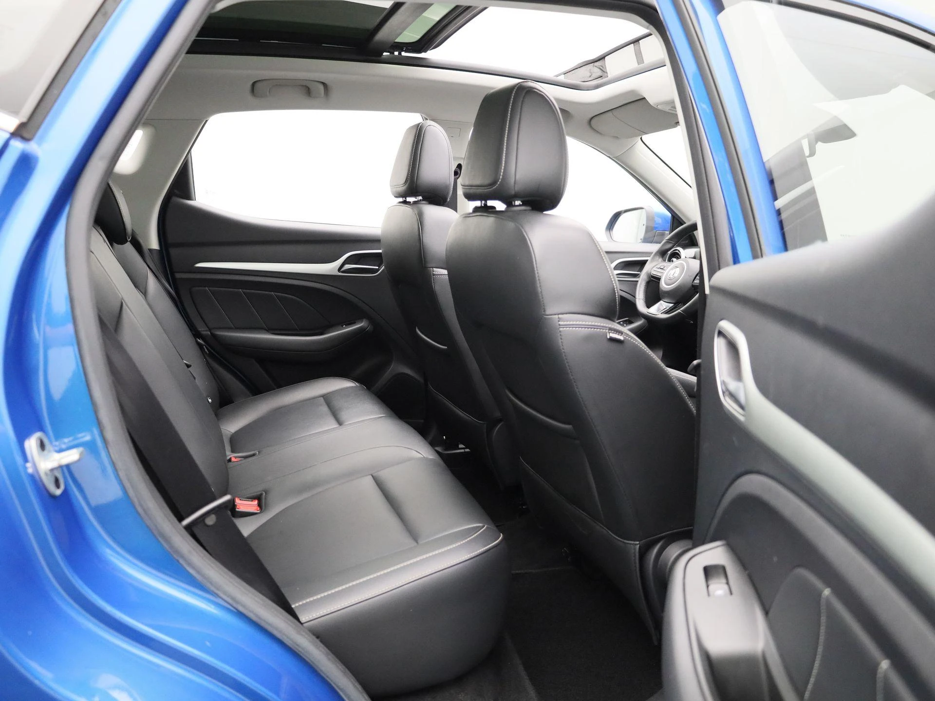 MG-ZS EV-image-32