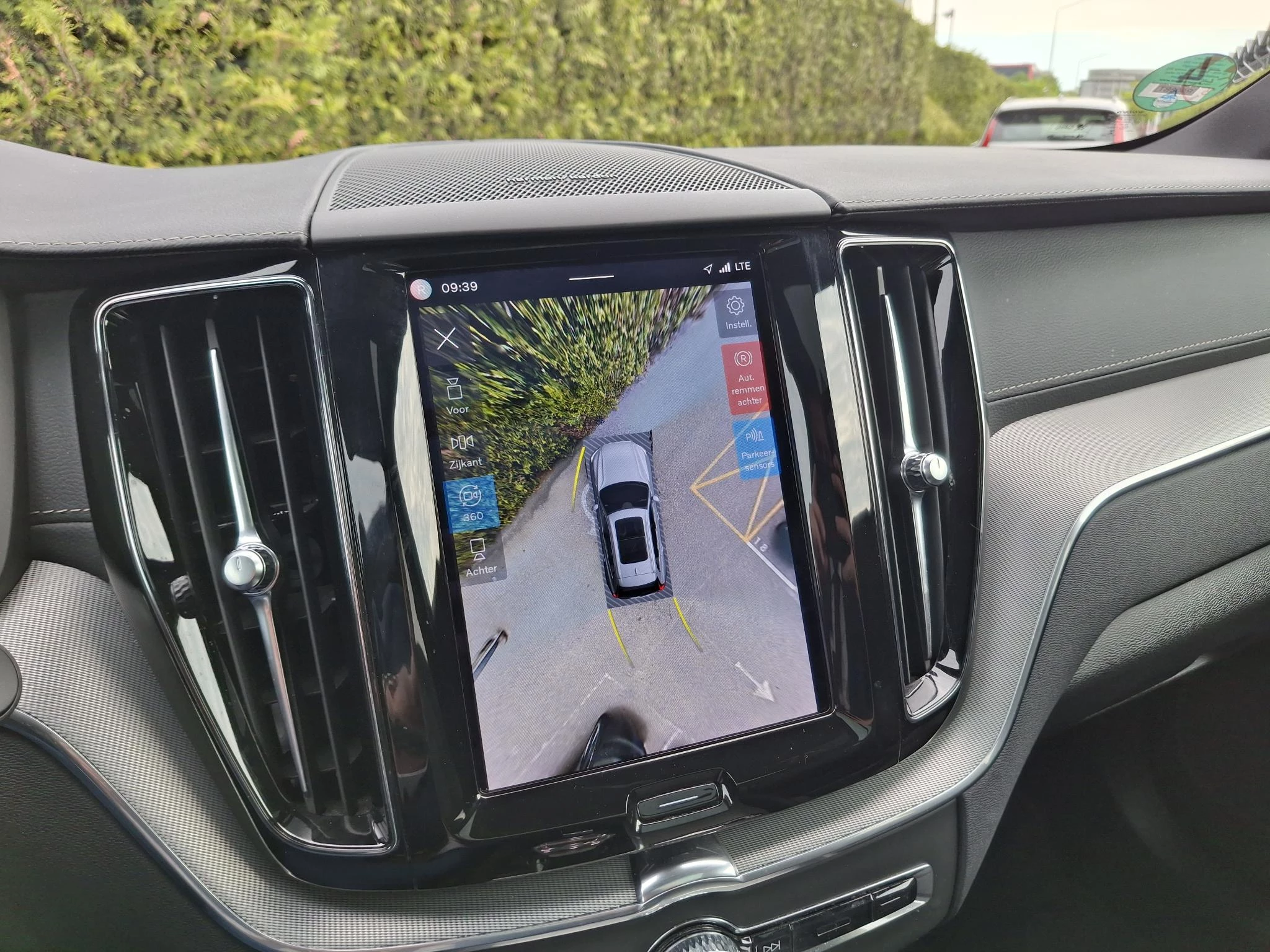 Volvo XC60 T8 Plug-in hybrid AWD Ultimate Dark