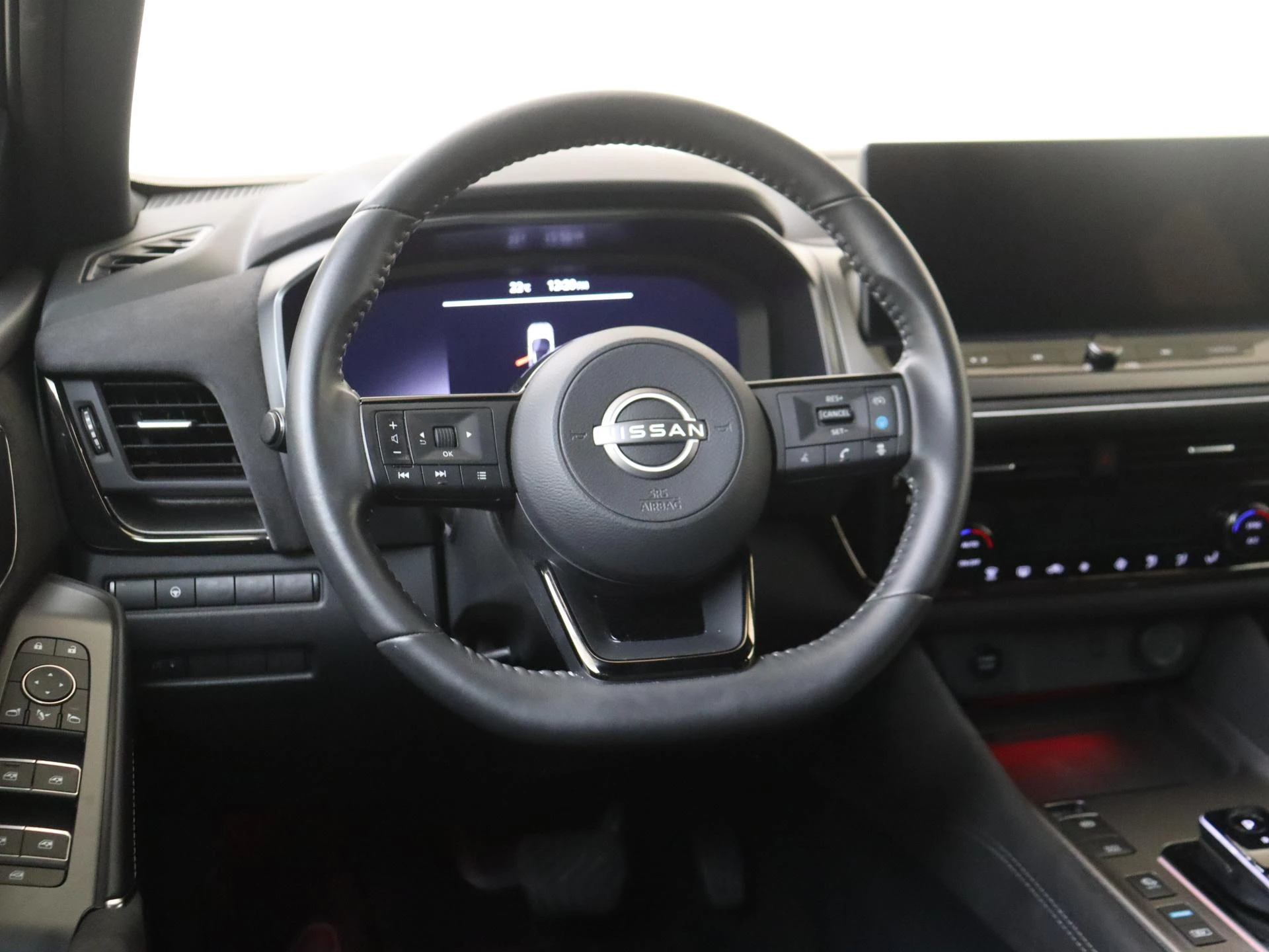 Nissan-QASHQAI-image-9