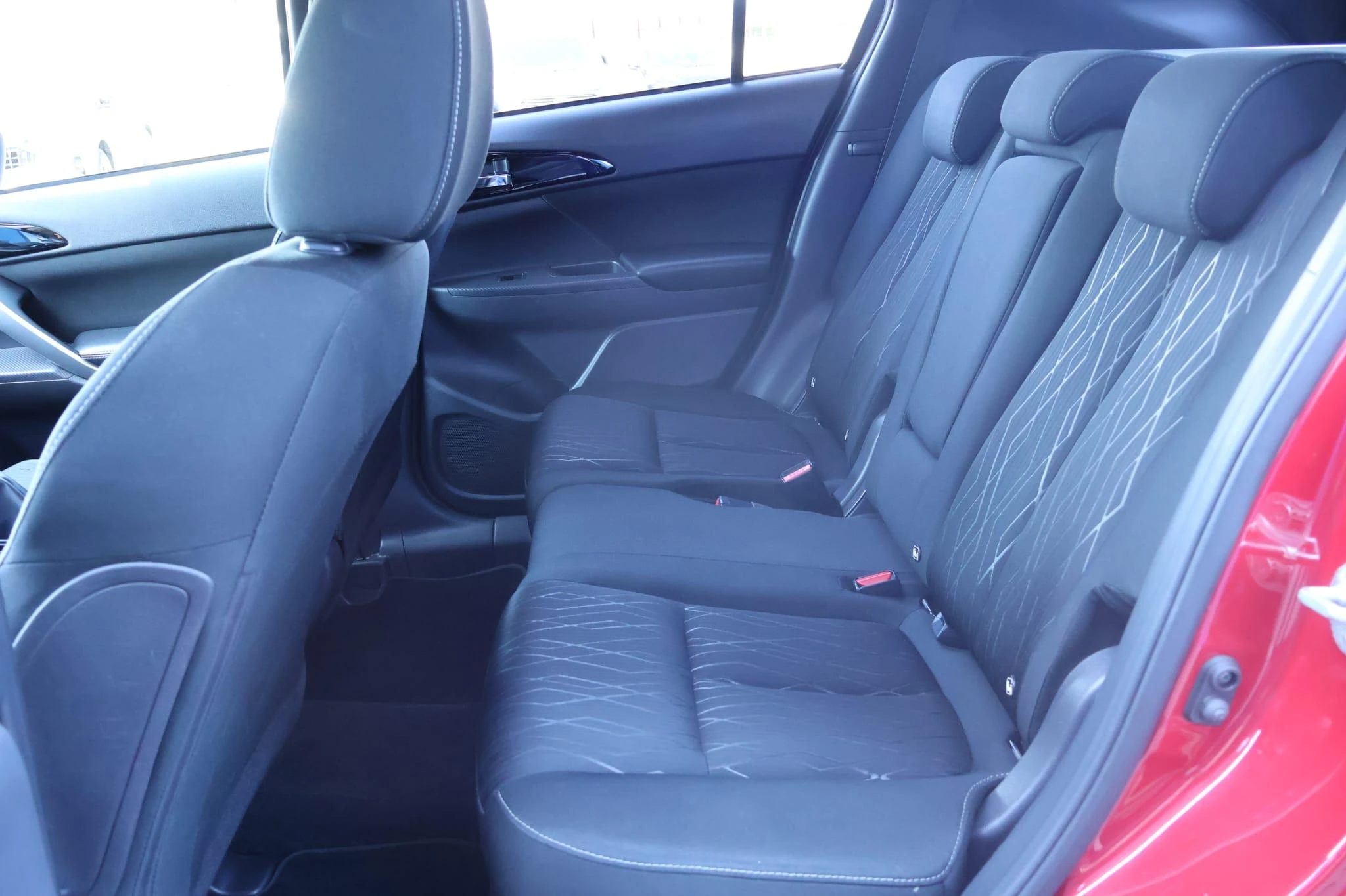 Mitsubishi-Eclipse Cross-image-9