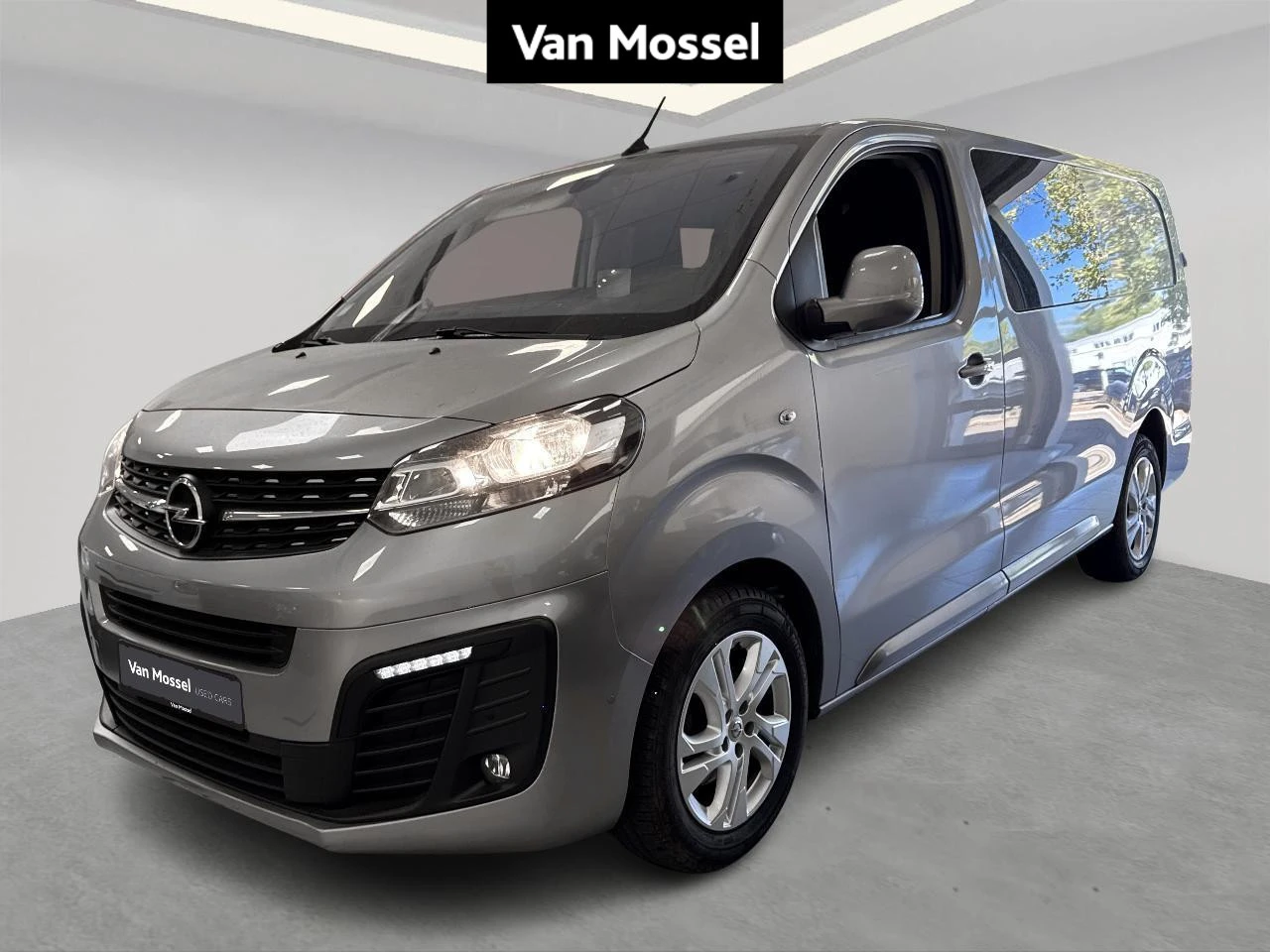 Opel-Vivaro-image-0