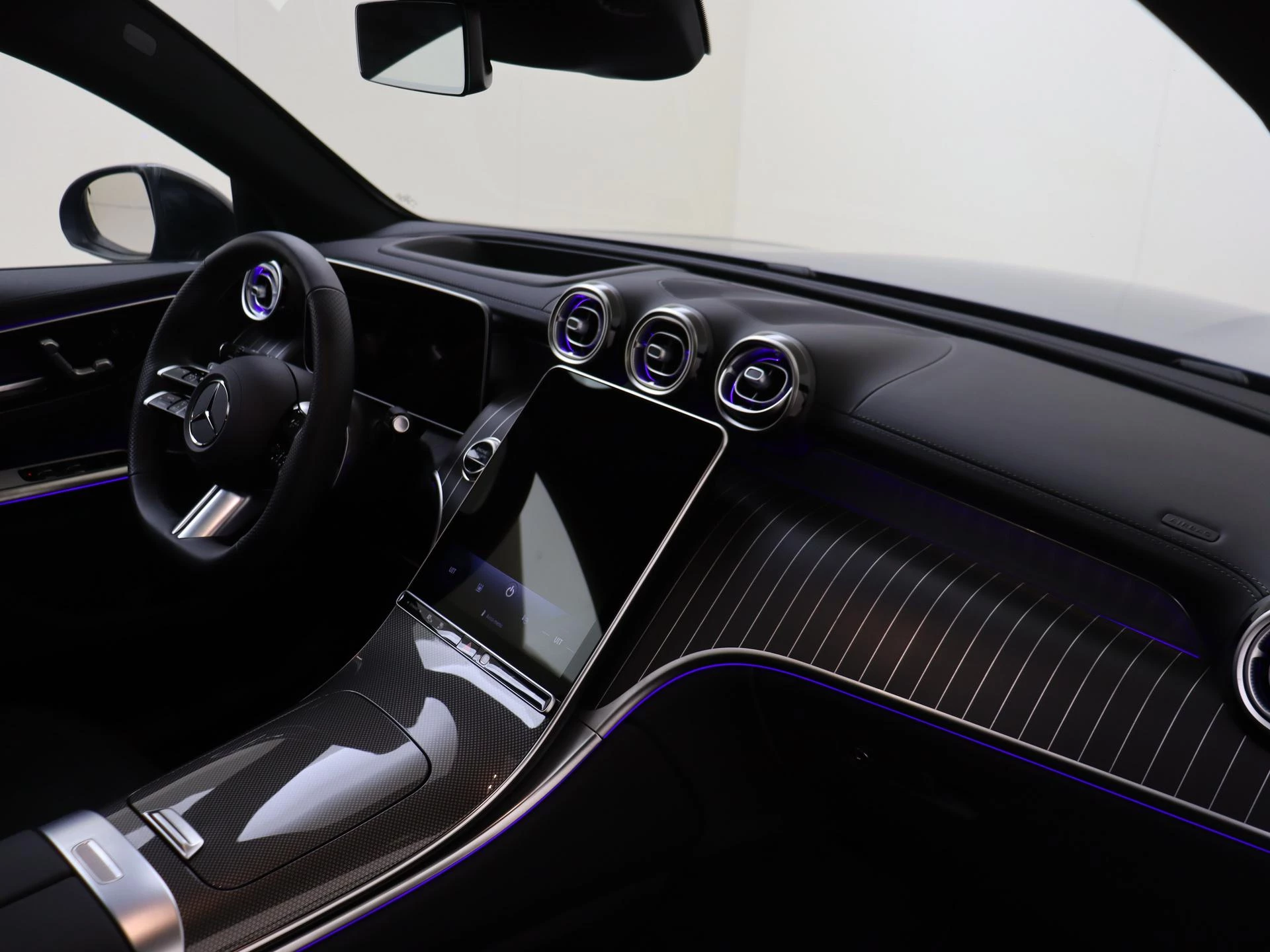 Mercedes-Benz-GLC-image-9